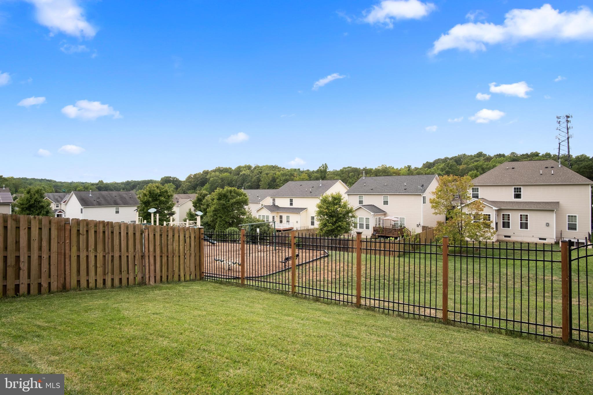 GARRISON WOODS - Residential