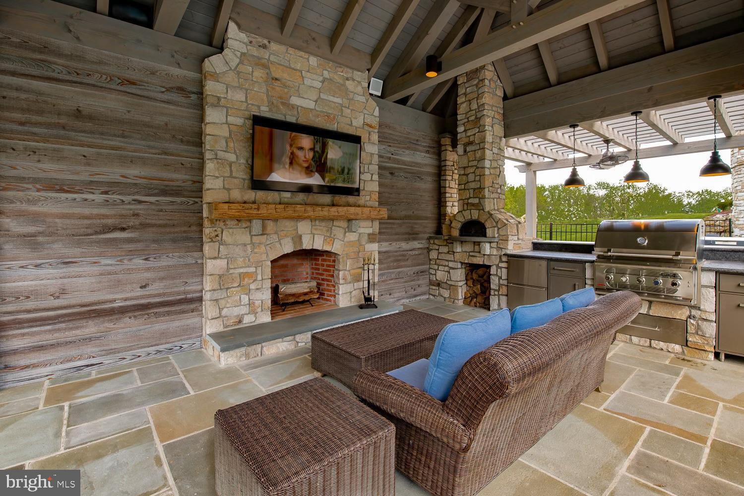 HIGHGROVE - Residential