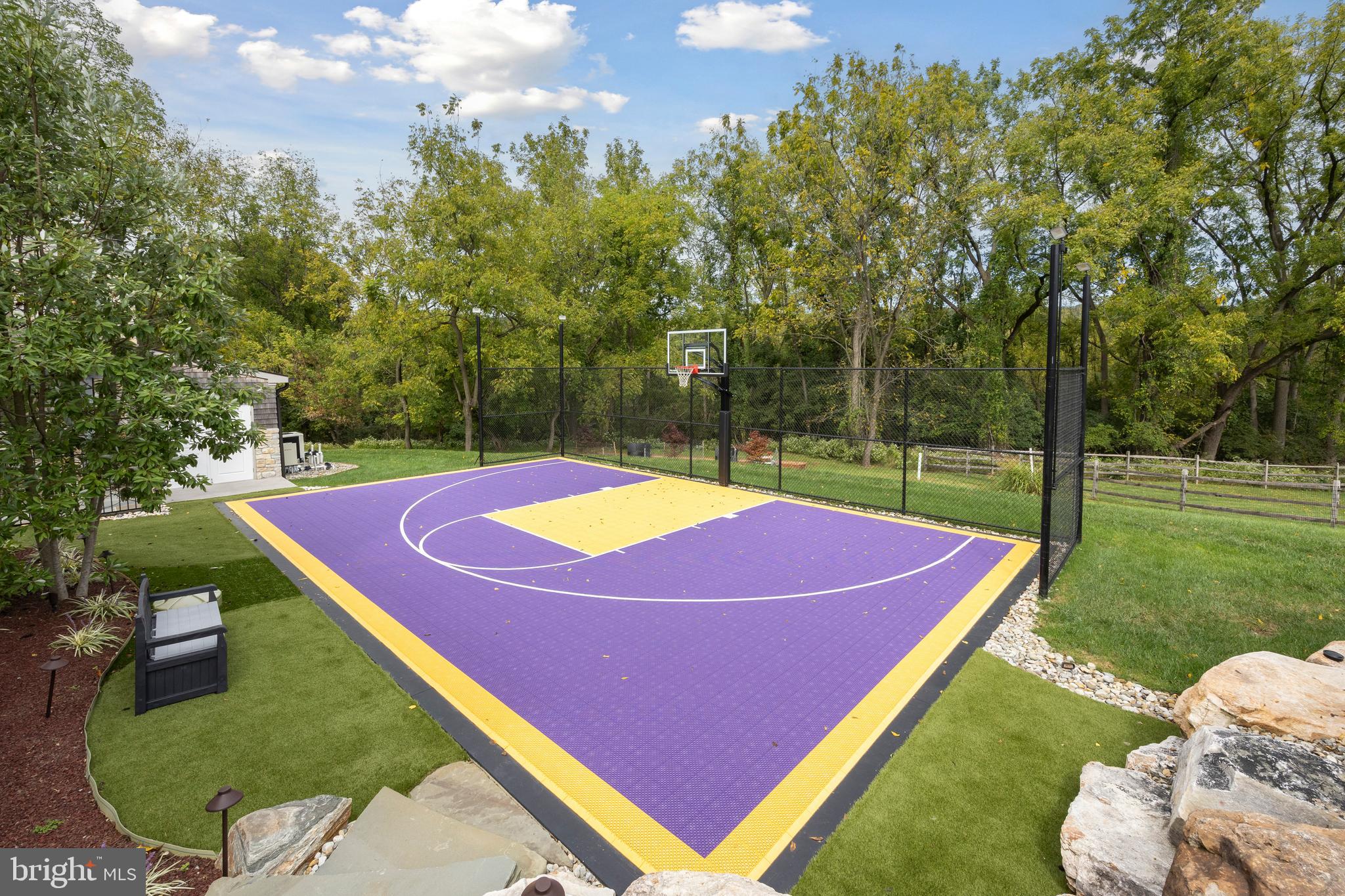 HIGHGROVE - Residential