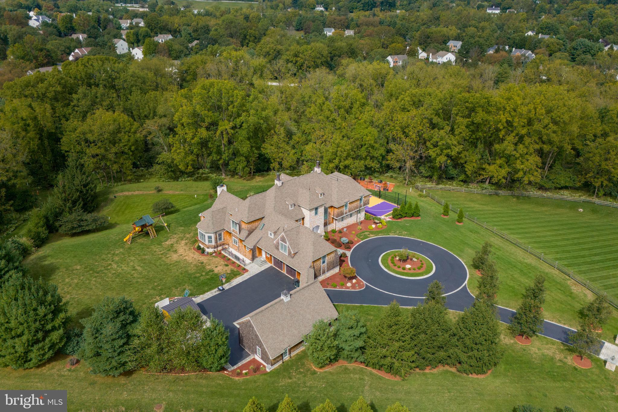 HIGHGROVE - Residential