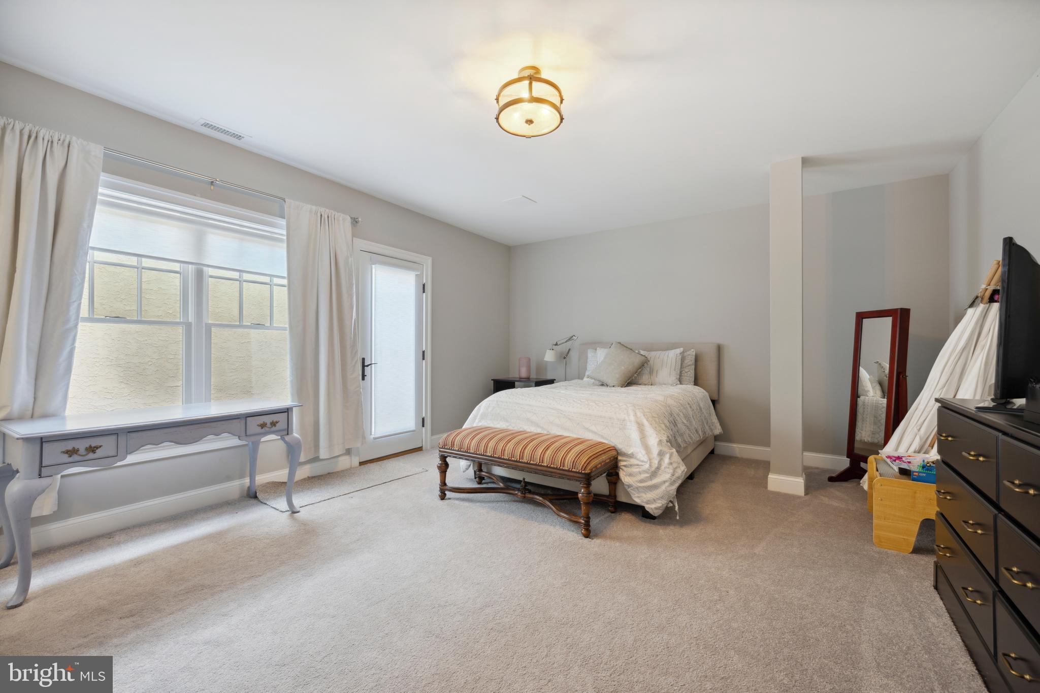 HIGHGROVE - Residential