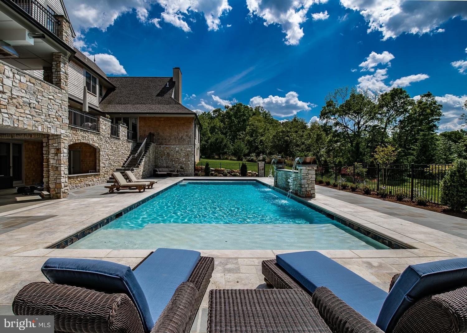 HIGHGROVE - Residential