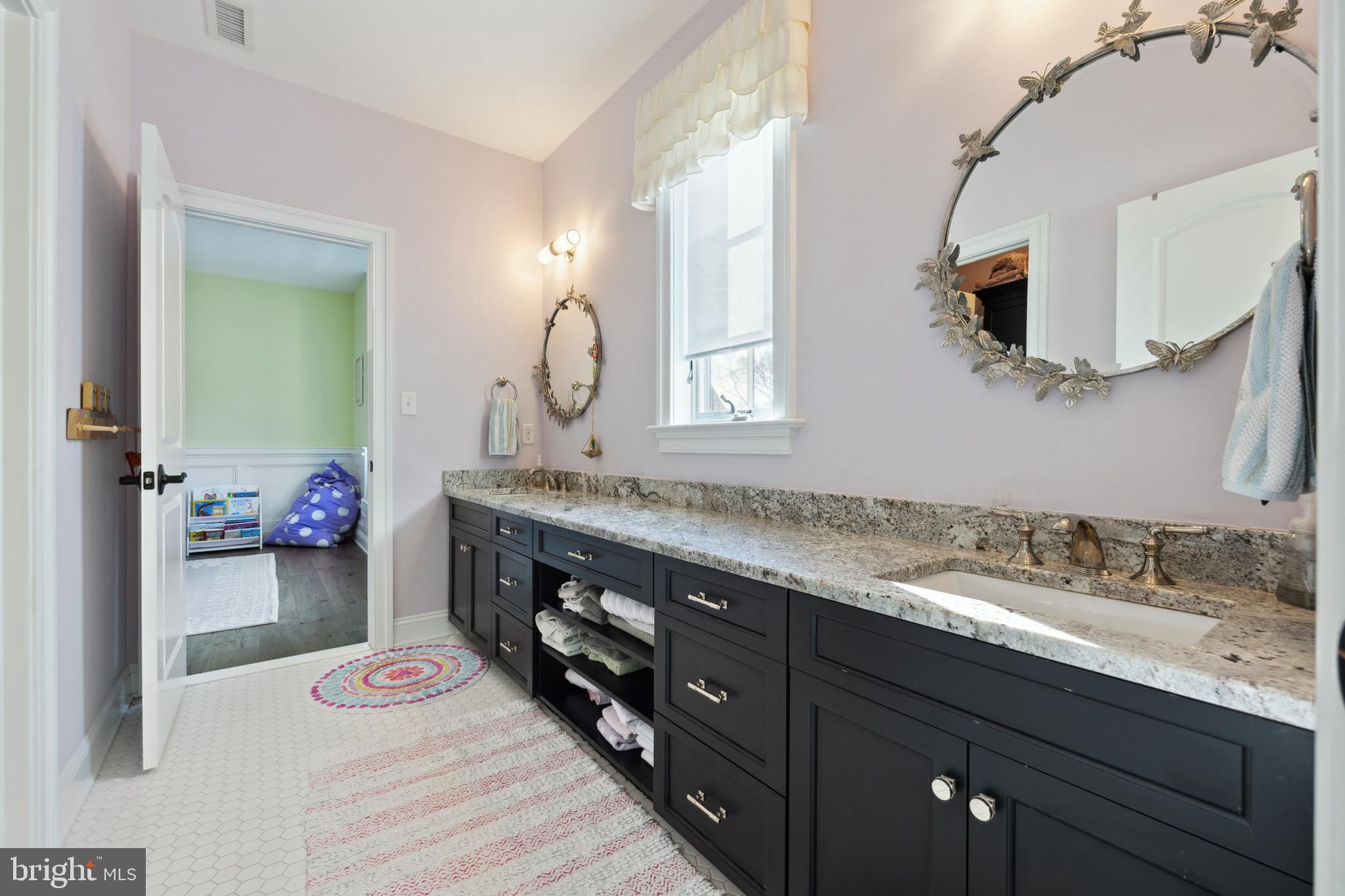 HIGHGROVE - Residential