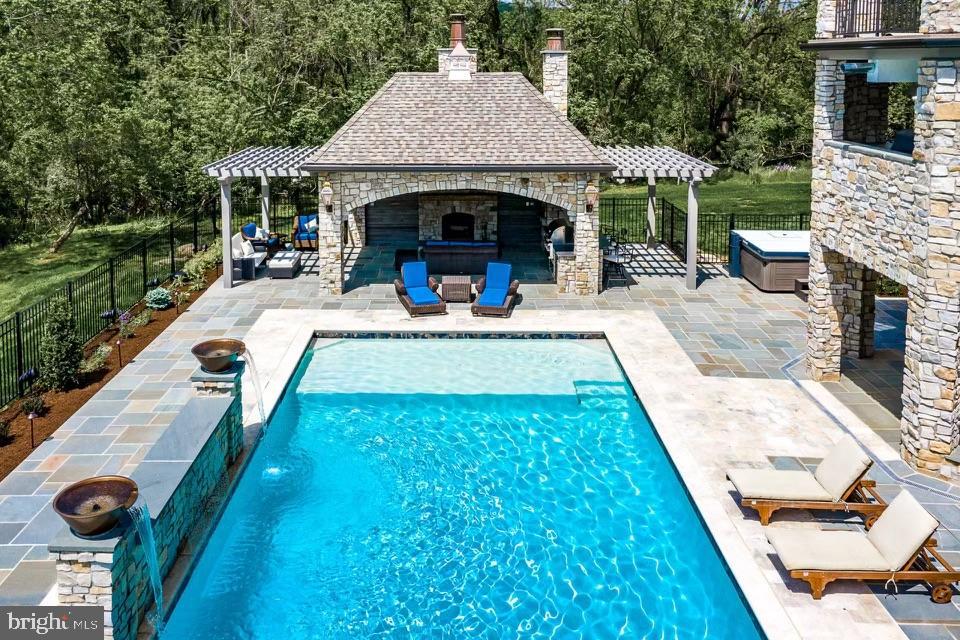 HIGHGROVE - Residential