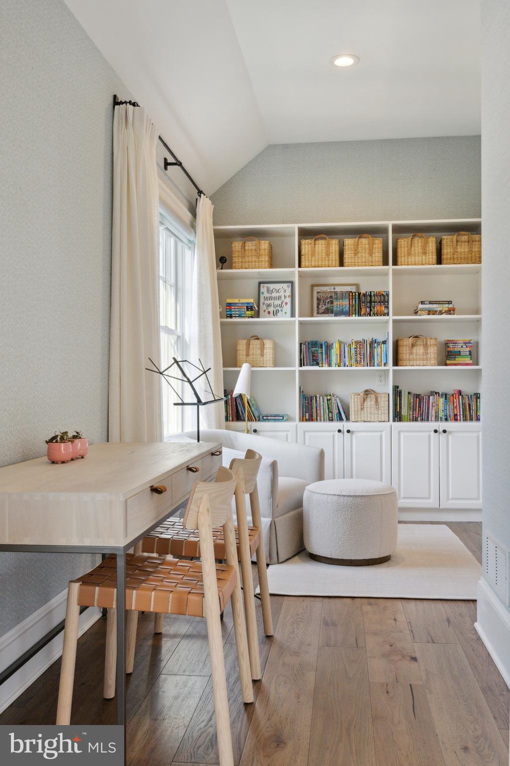 HIGHGROVE - Residential