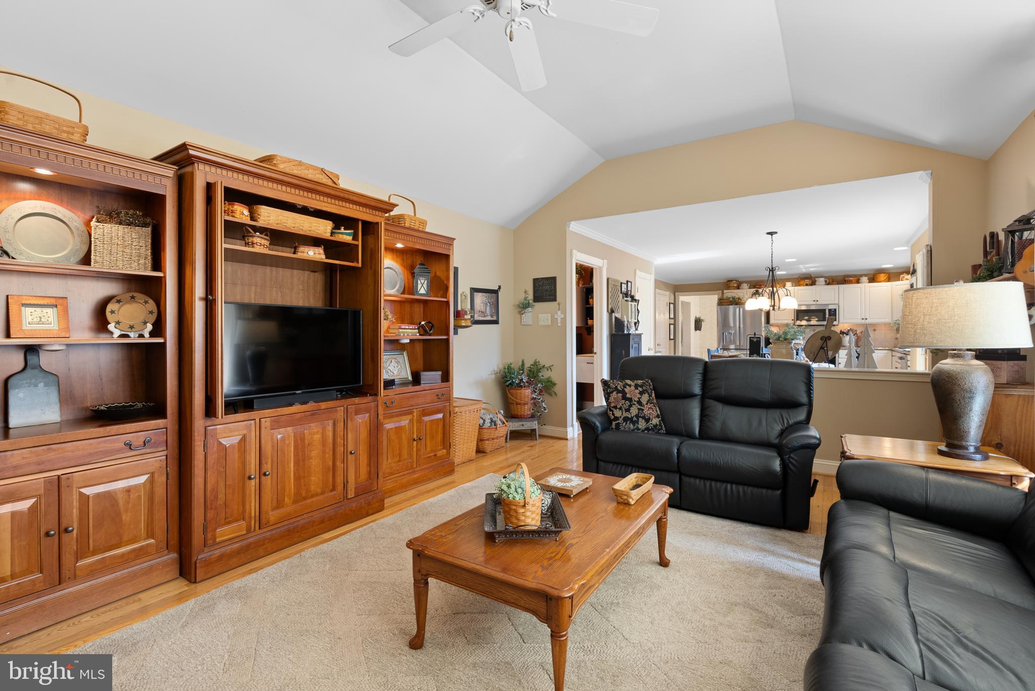 FRANCONIA HUNT - Residential