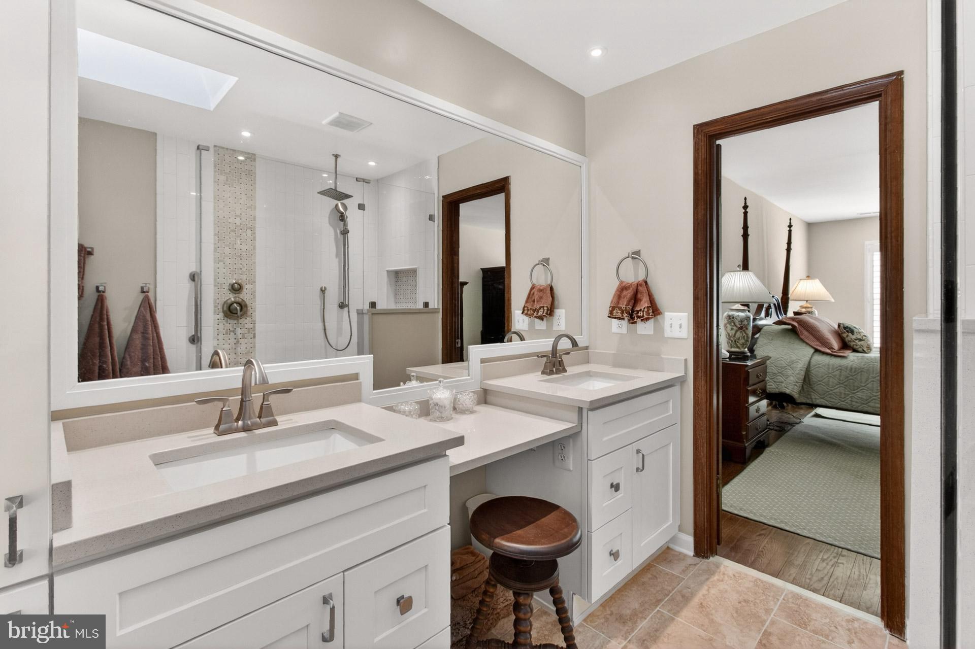 FAIRFAX STATION - Residential