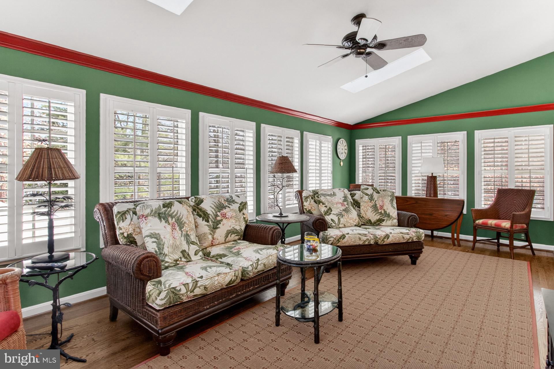 FAIRFAX STATION - Residential