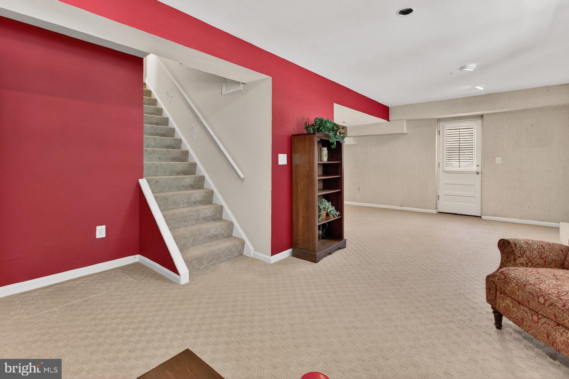 FAIRFAX STATION - Residential