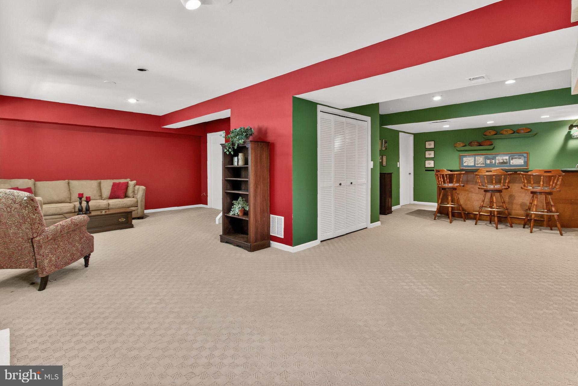 FAIRFAX STATION - Residential