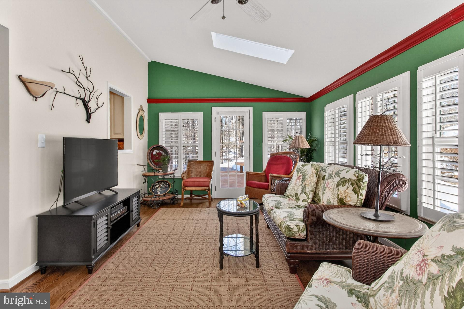 FAIRFAX STATION - Residential