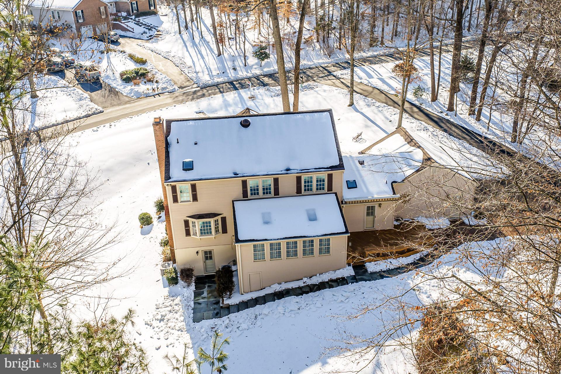 FAIRFAX STATION - Residential