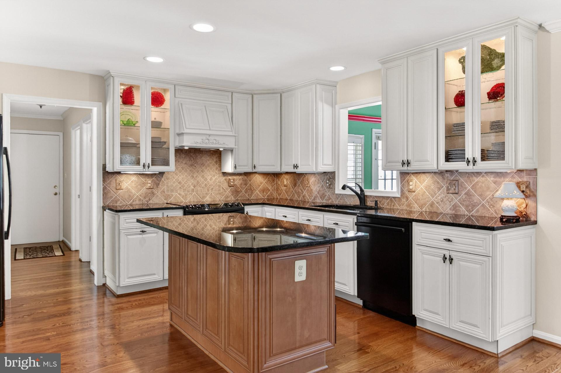 FAIRFAX STATION - Residential