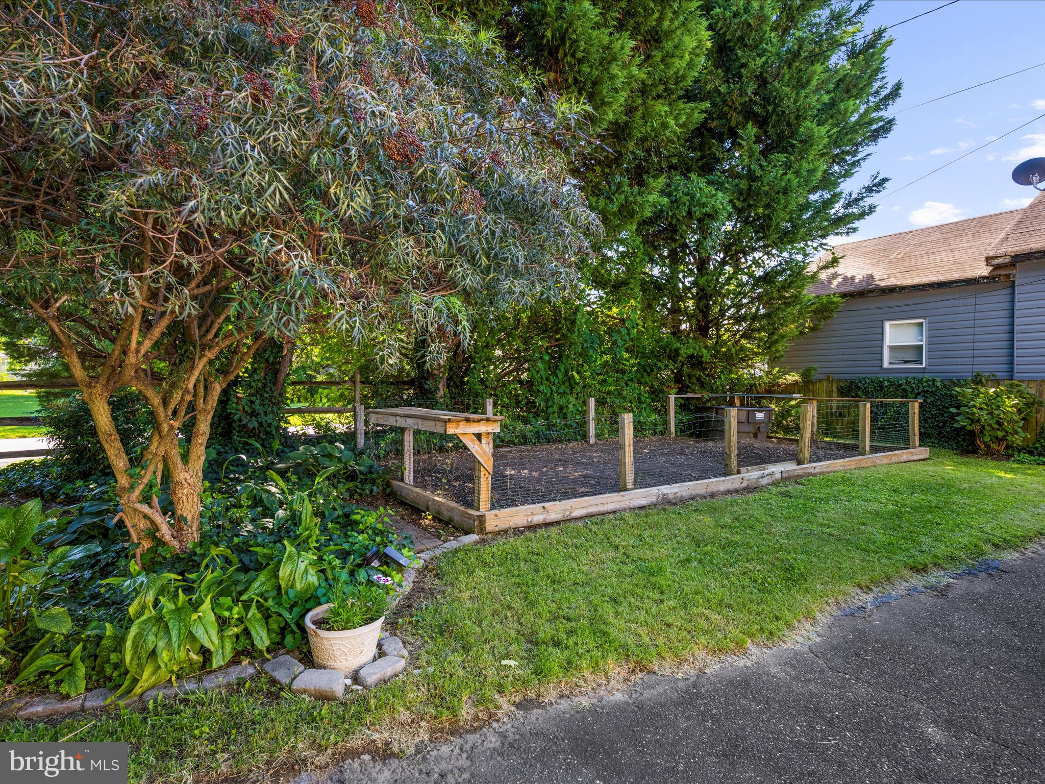 SPARROWS POINT MANOR - Residential