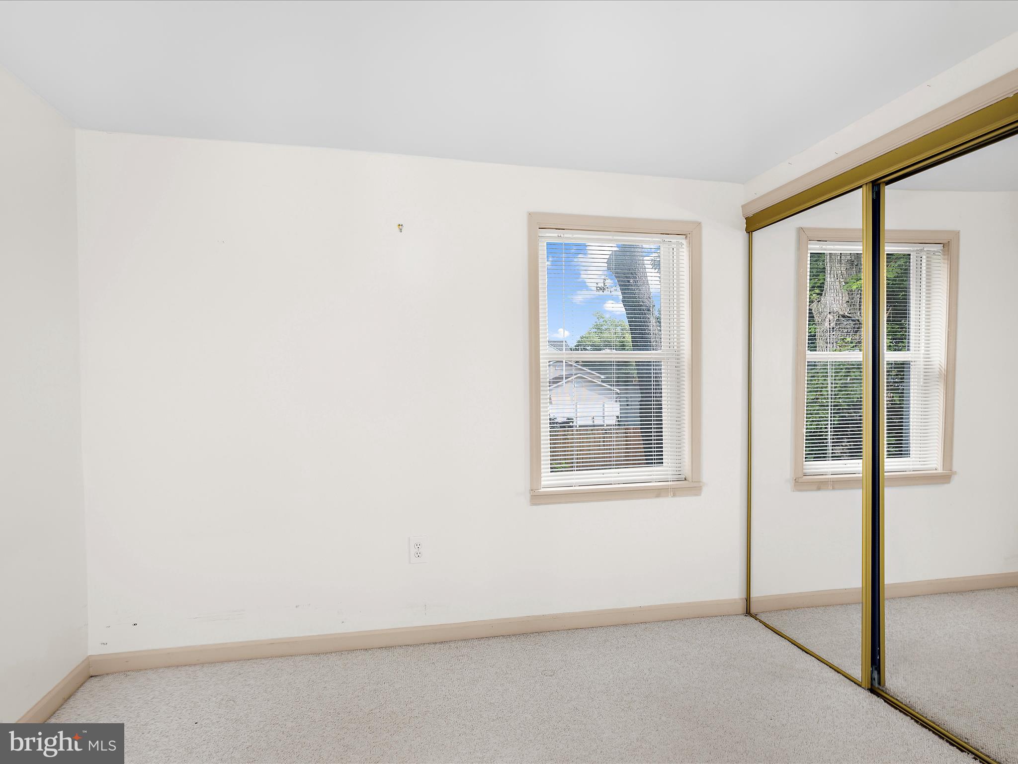 SPARROWS POINT MANOR - Residential