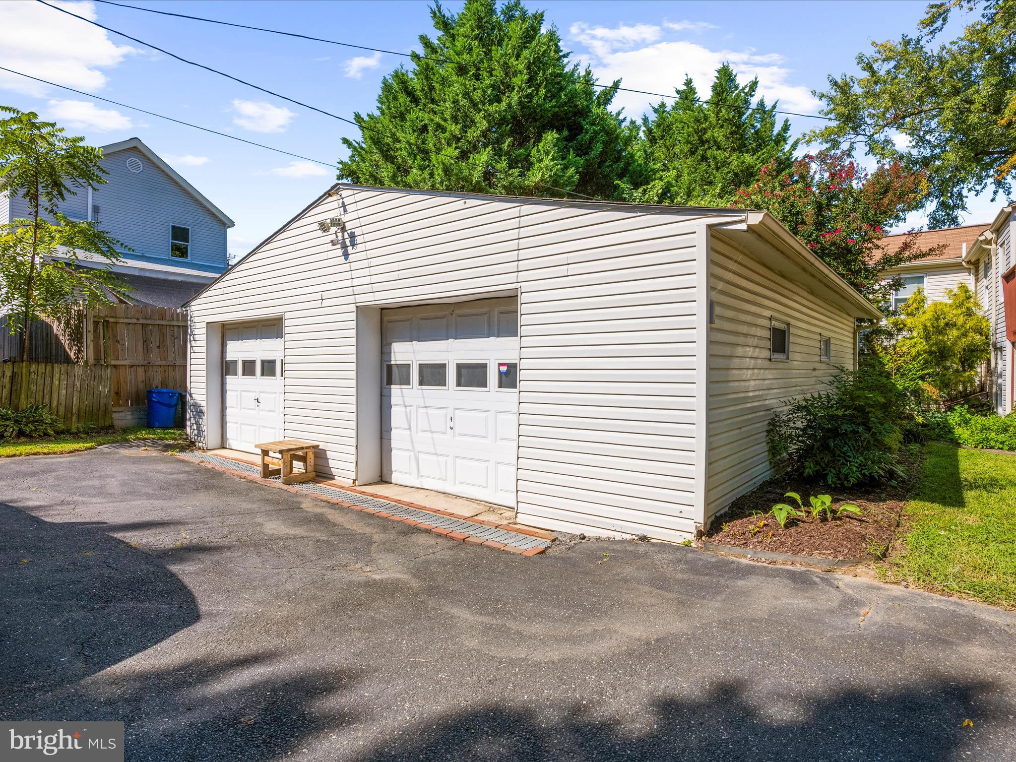 SPARROWS POINT MANOR - Residential