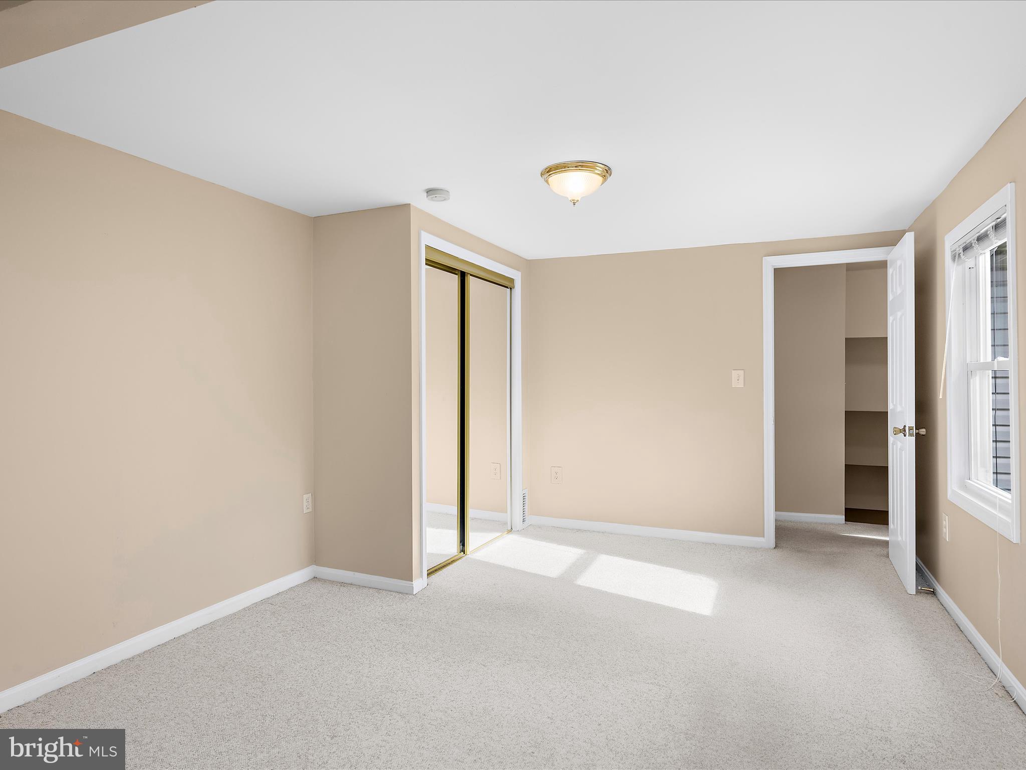 SPARROWS POINT MANOR - Residential