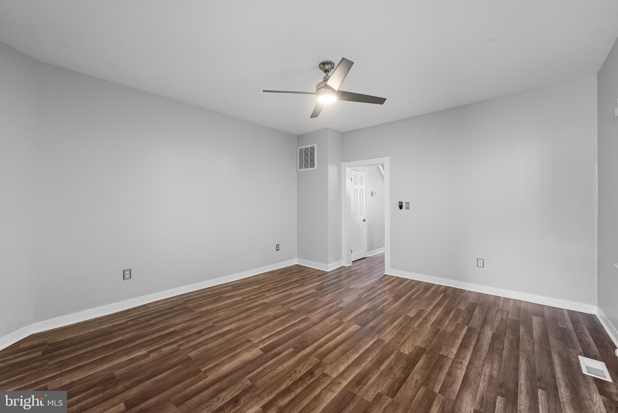 CHARLES TOWN - Residential