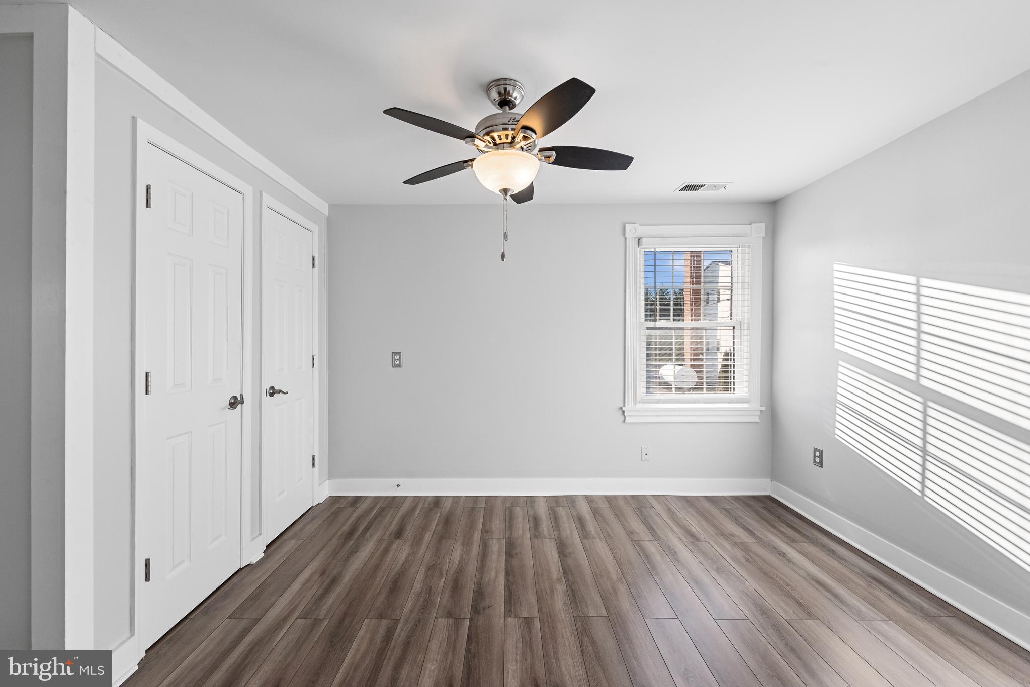 CHARLES TOWN - Residential