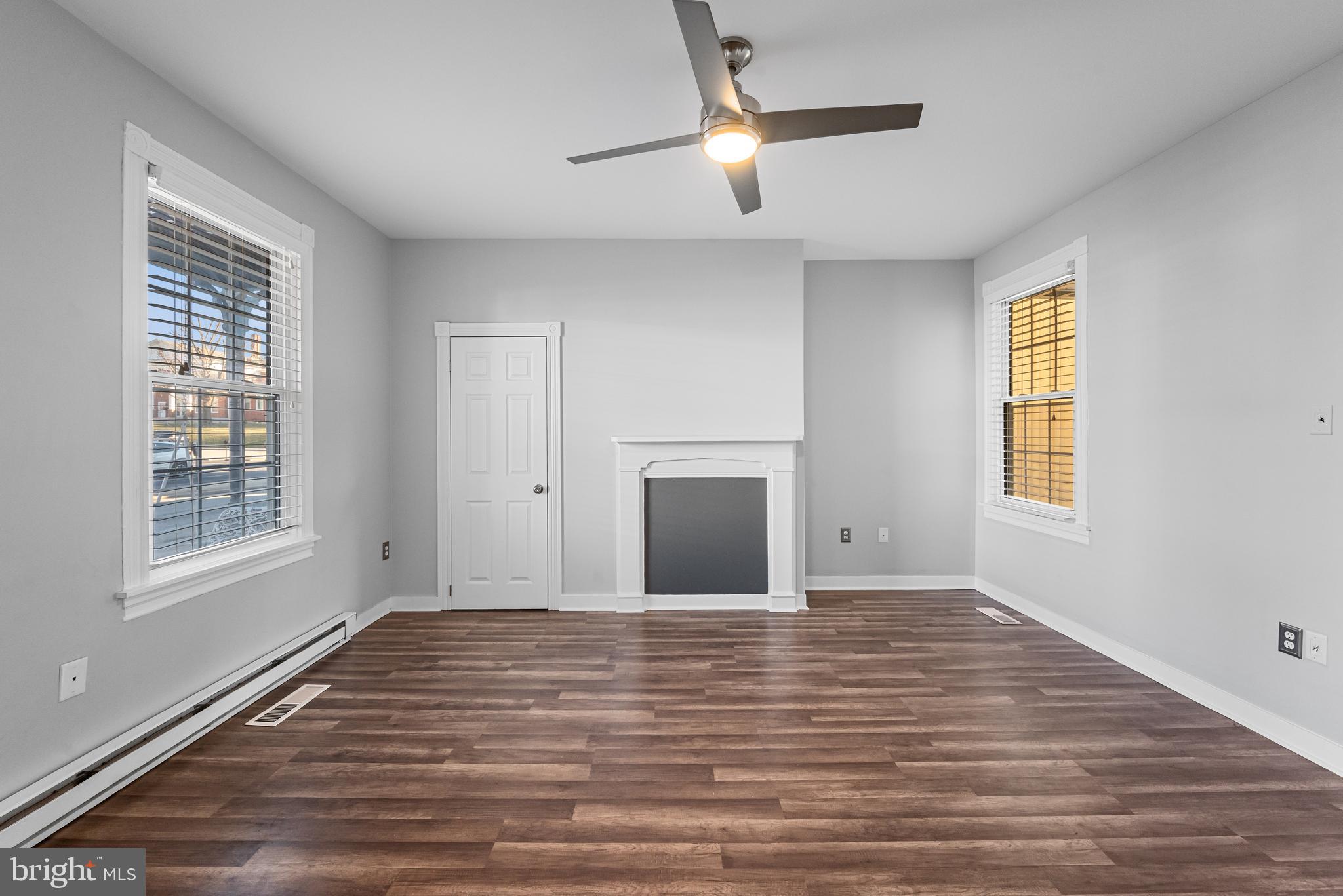 CHARLES TOWN - Residential