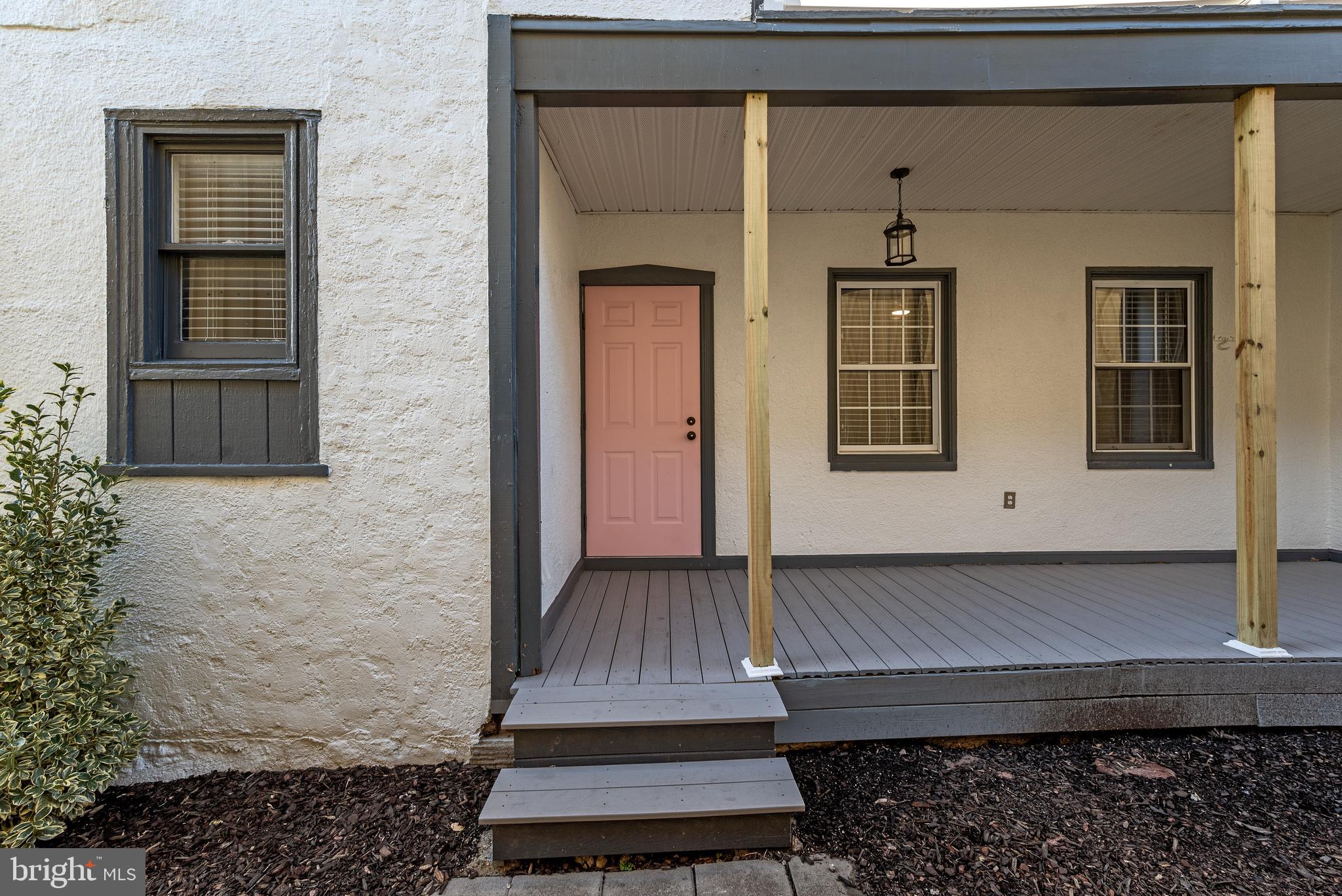 CHARLES TOWN - Residential