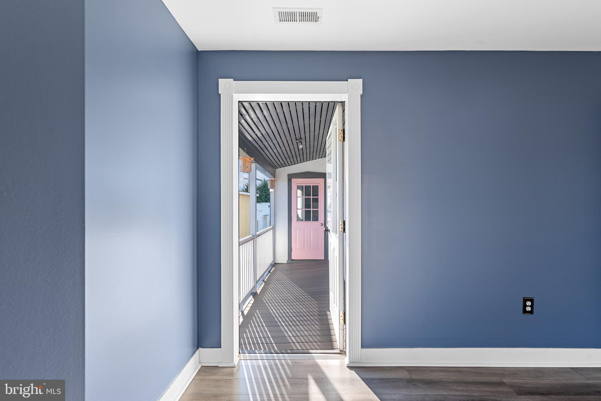 CHARLES TOWN - Residential