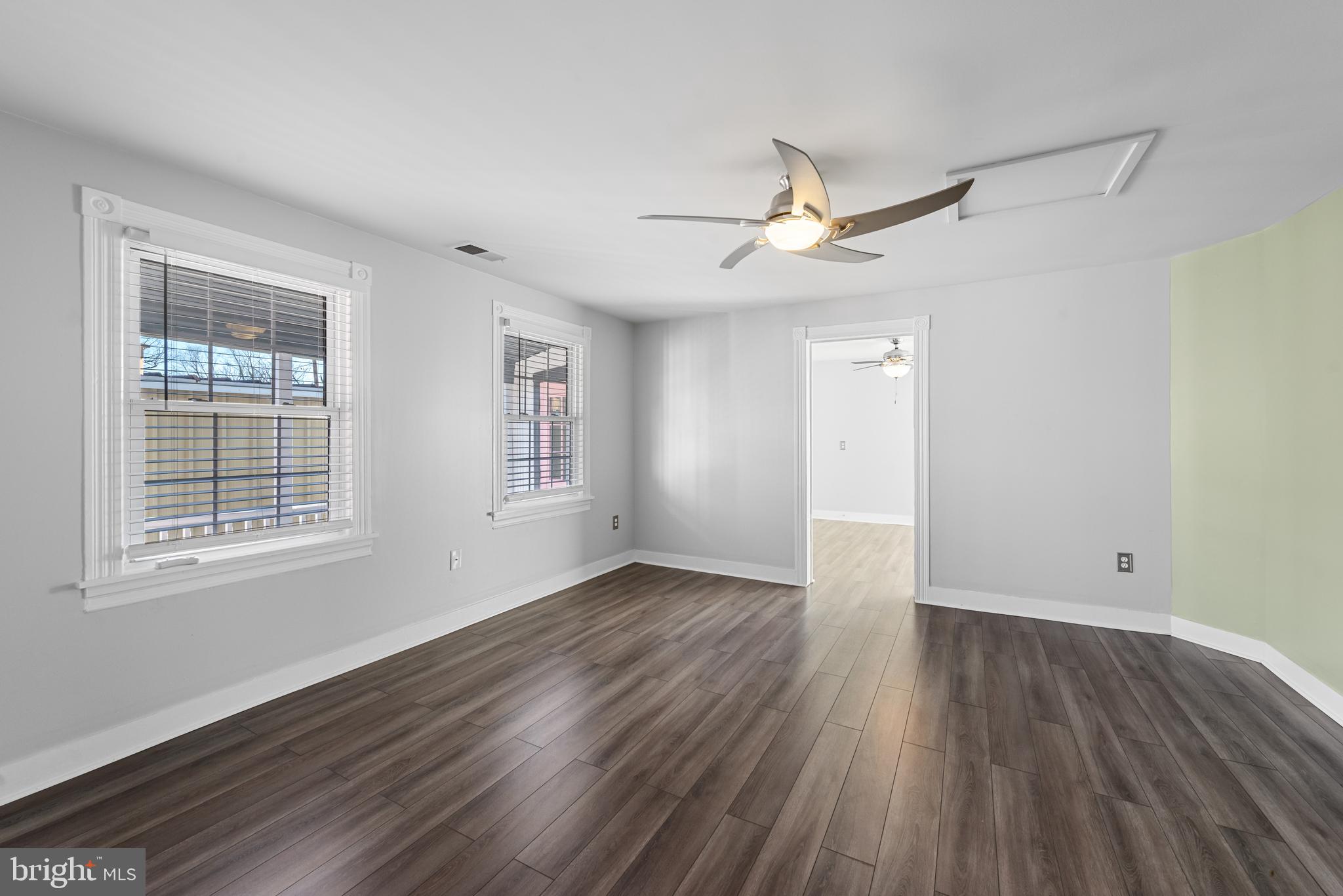 CHARLES TOWN - Residential