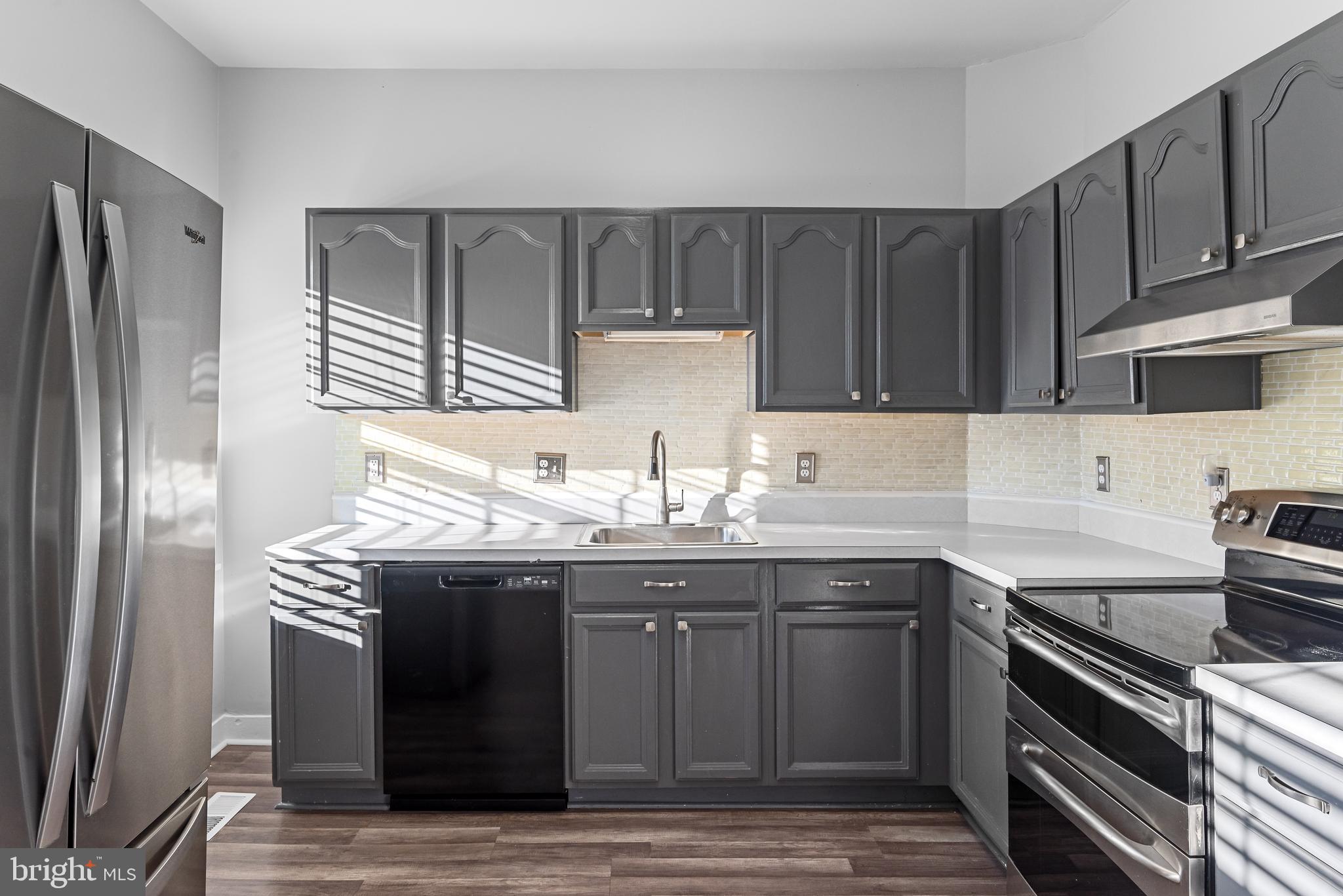 CHARLES TOWN - Residential