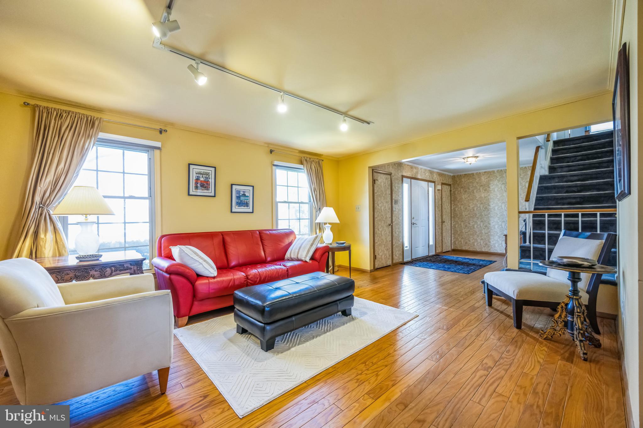 409 LONGSTONE DRIVE