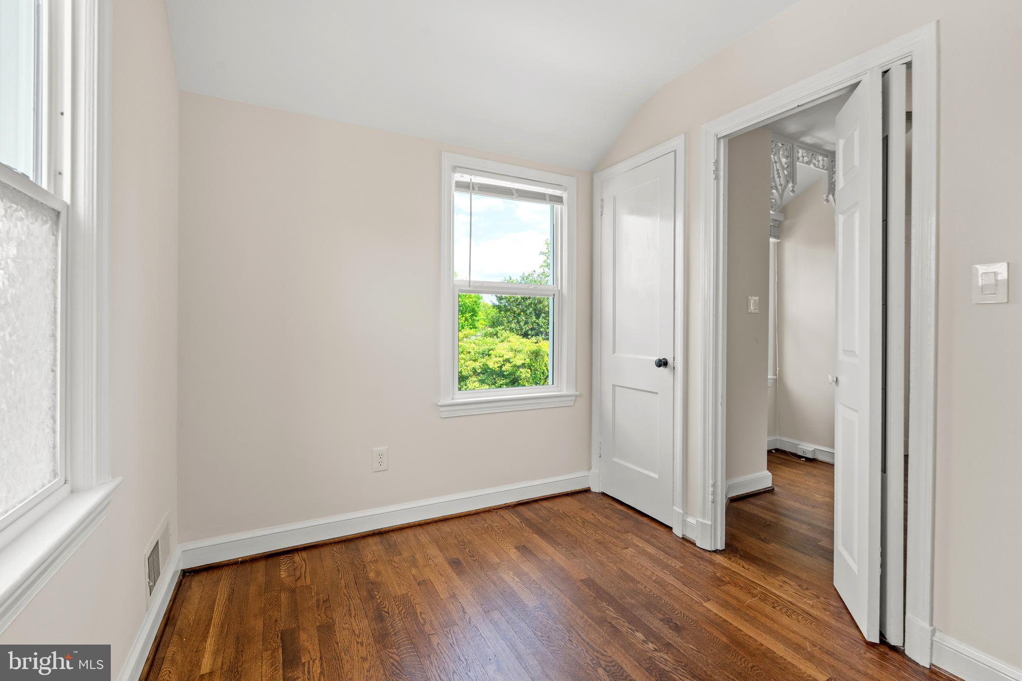 BATTERY PARK - Residential