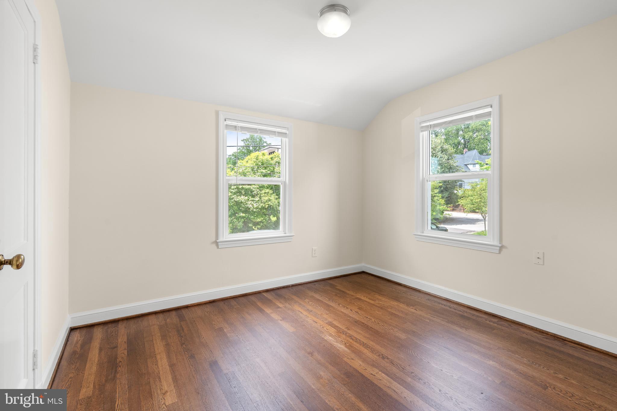 BATTERY PARK - Residential