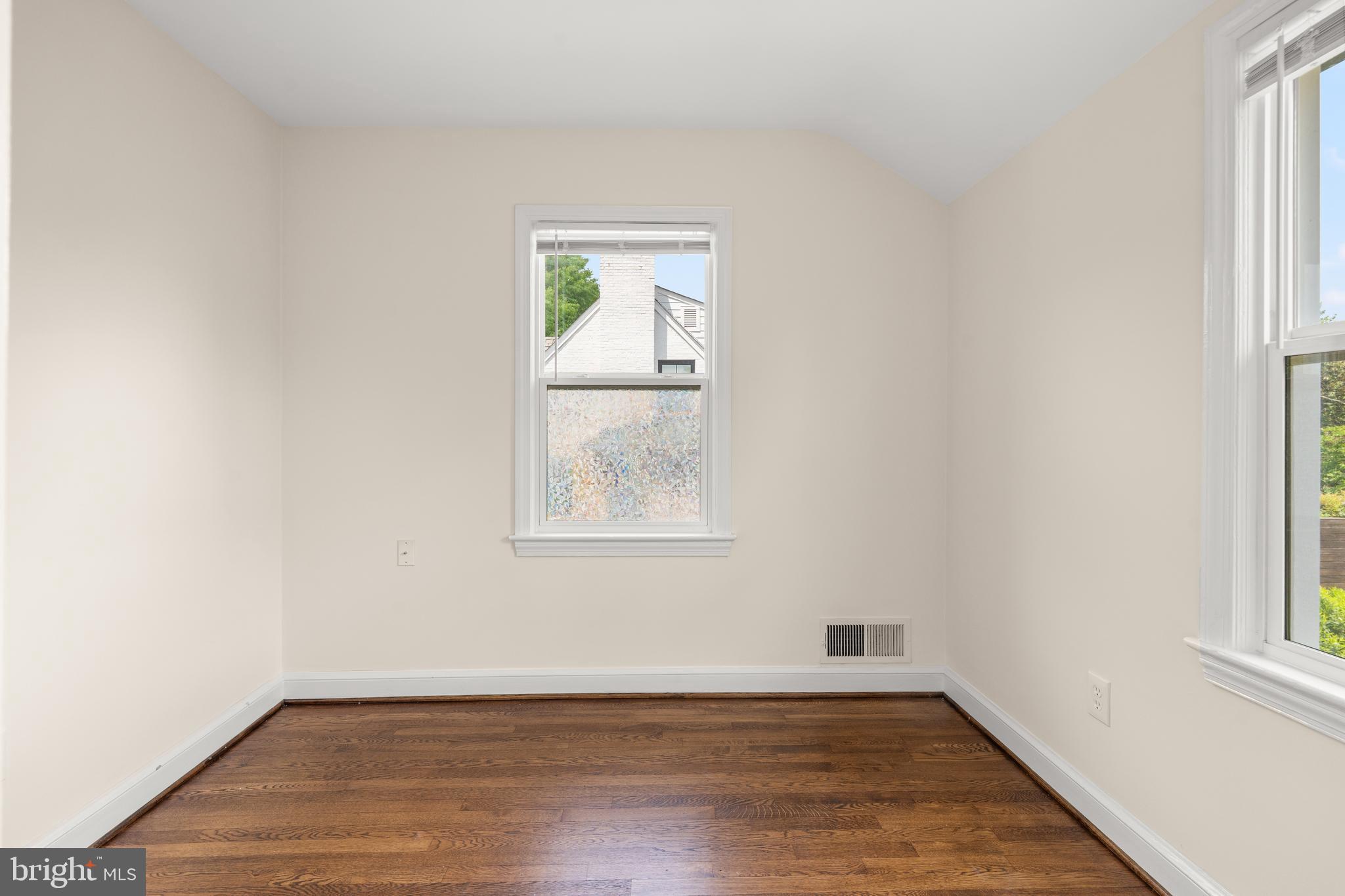 BATTERY PARK - Residential