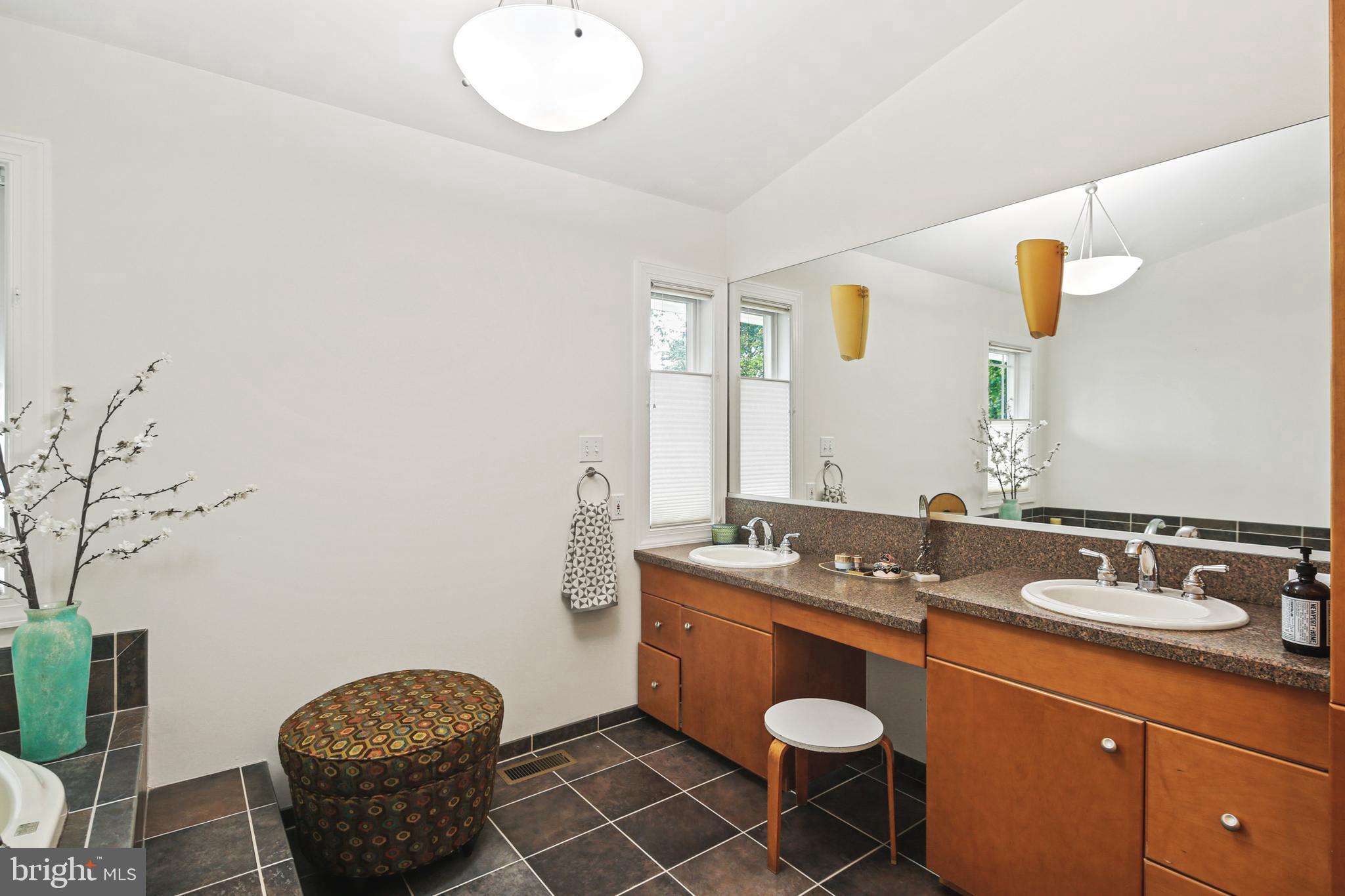 PIKESVILLE - Residential