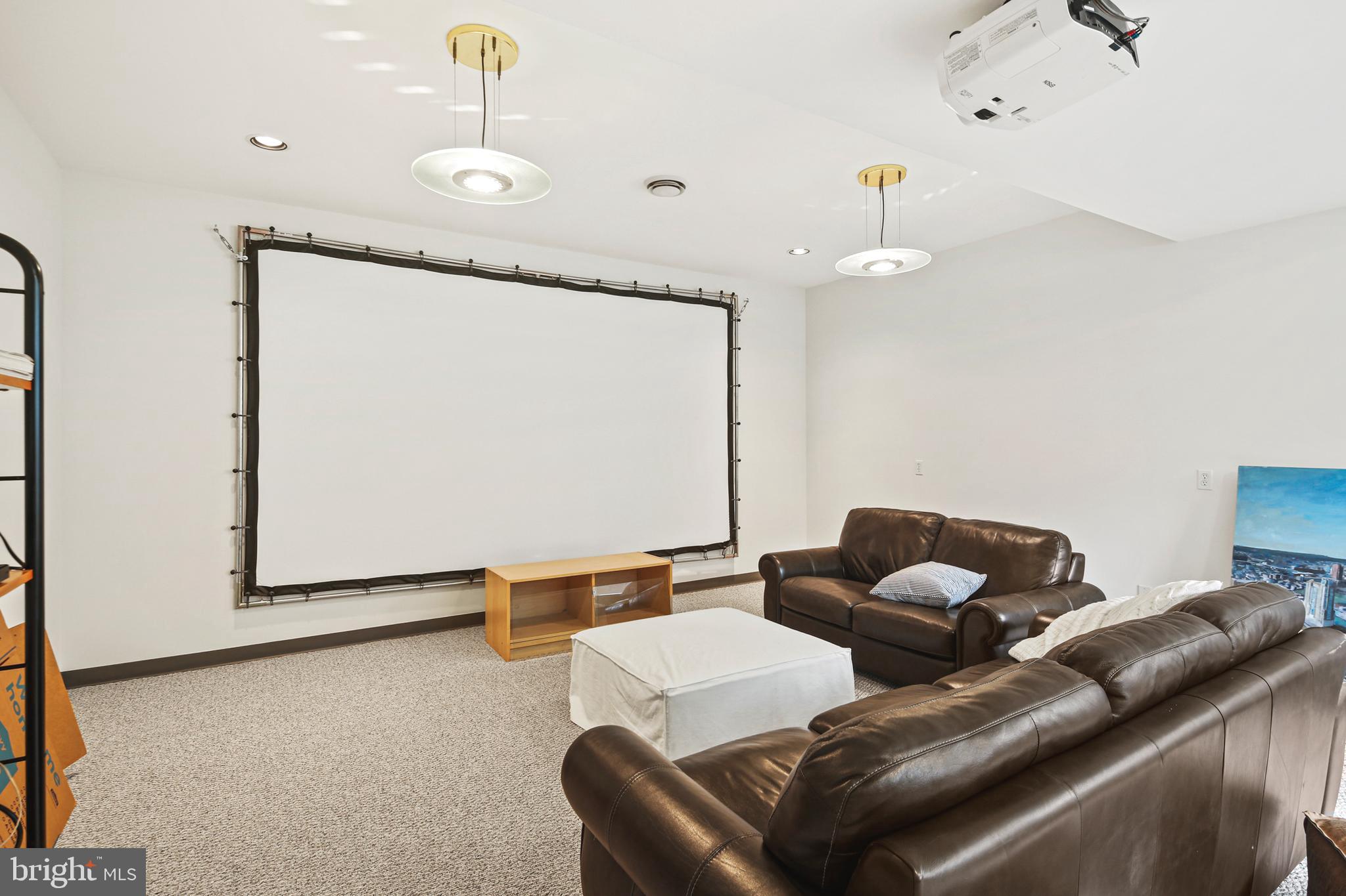 PIKESVILLE - Residential