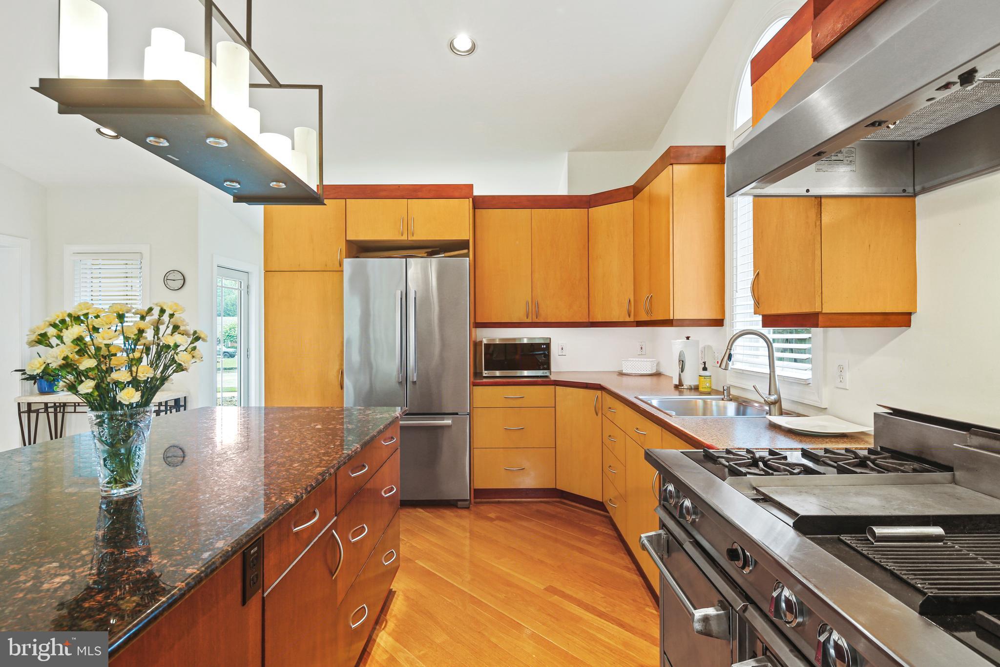 PIKESVILLE - Residential