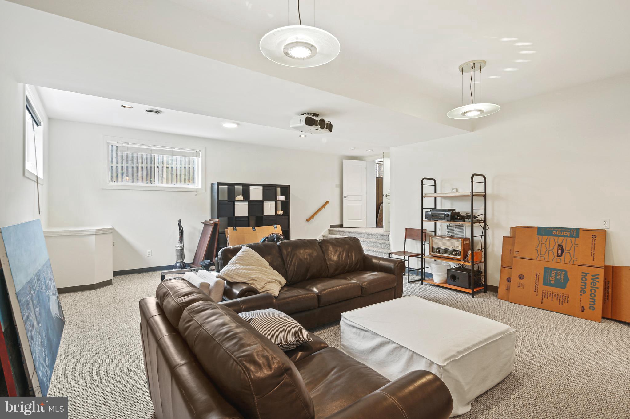 PIKESVILLE - Residential