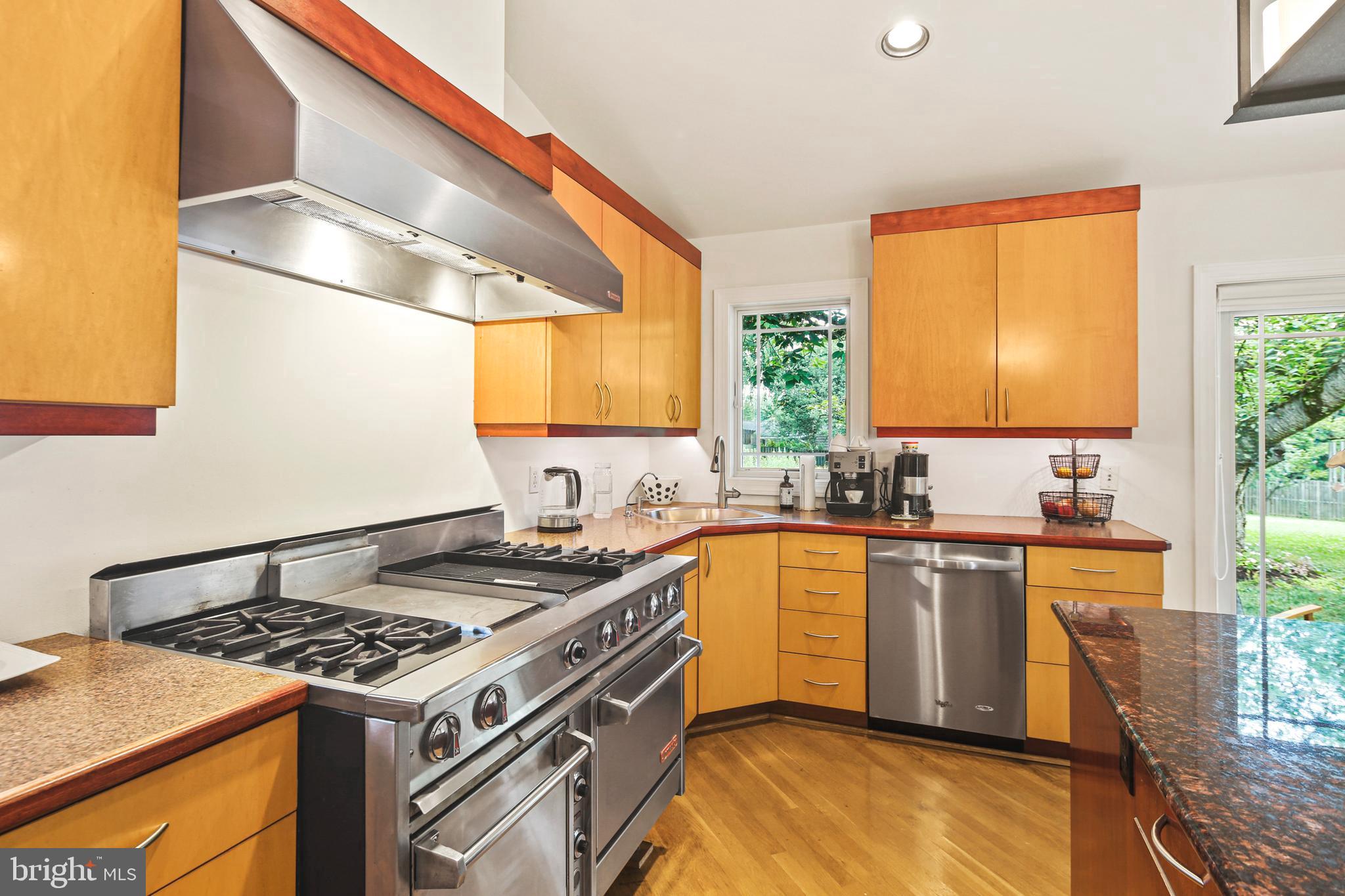 PIKESVILLE - Residential