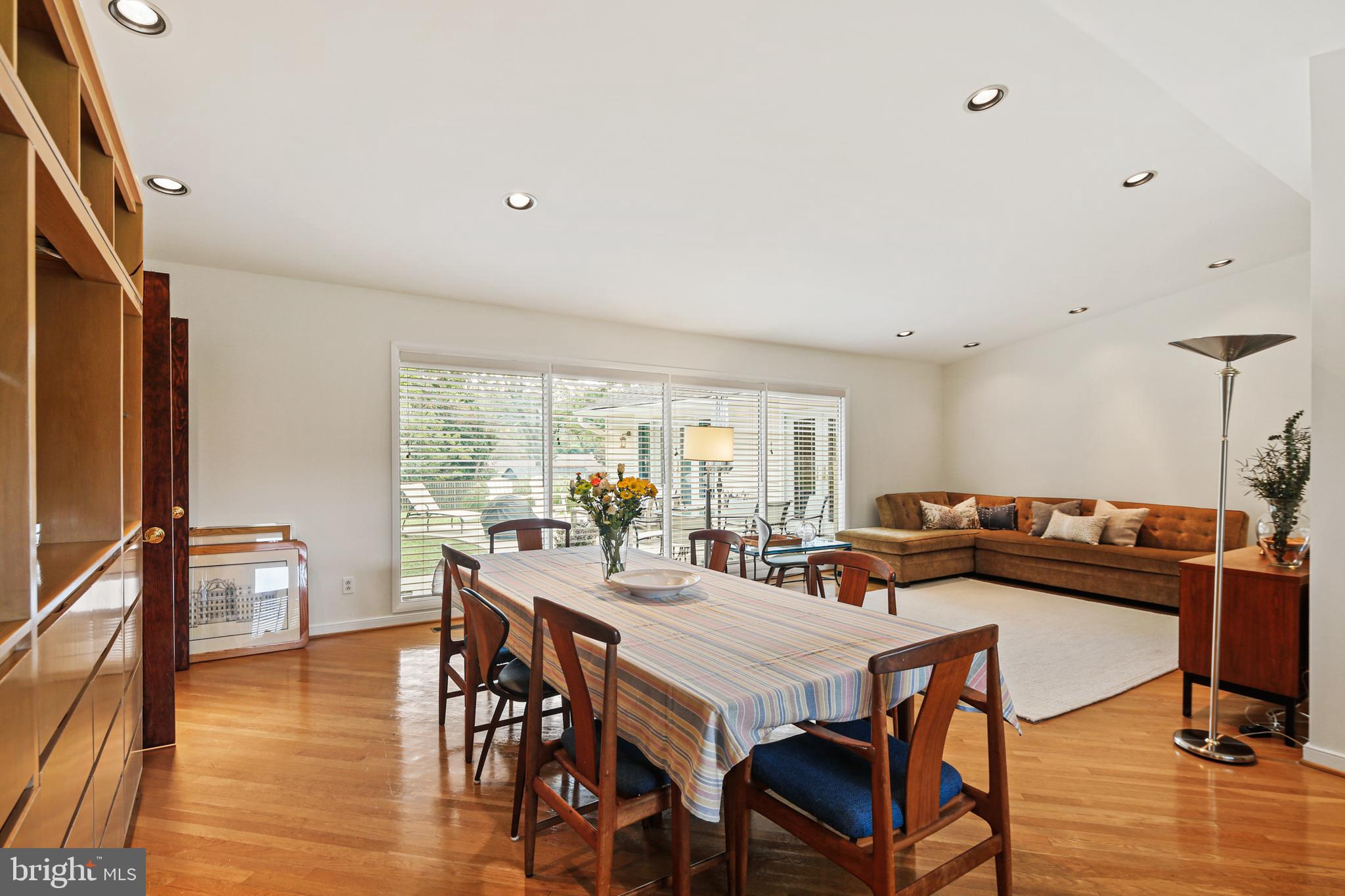 PIKESVILLE - Residential