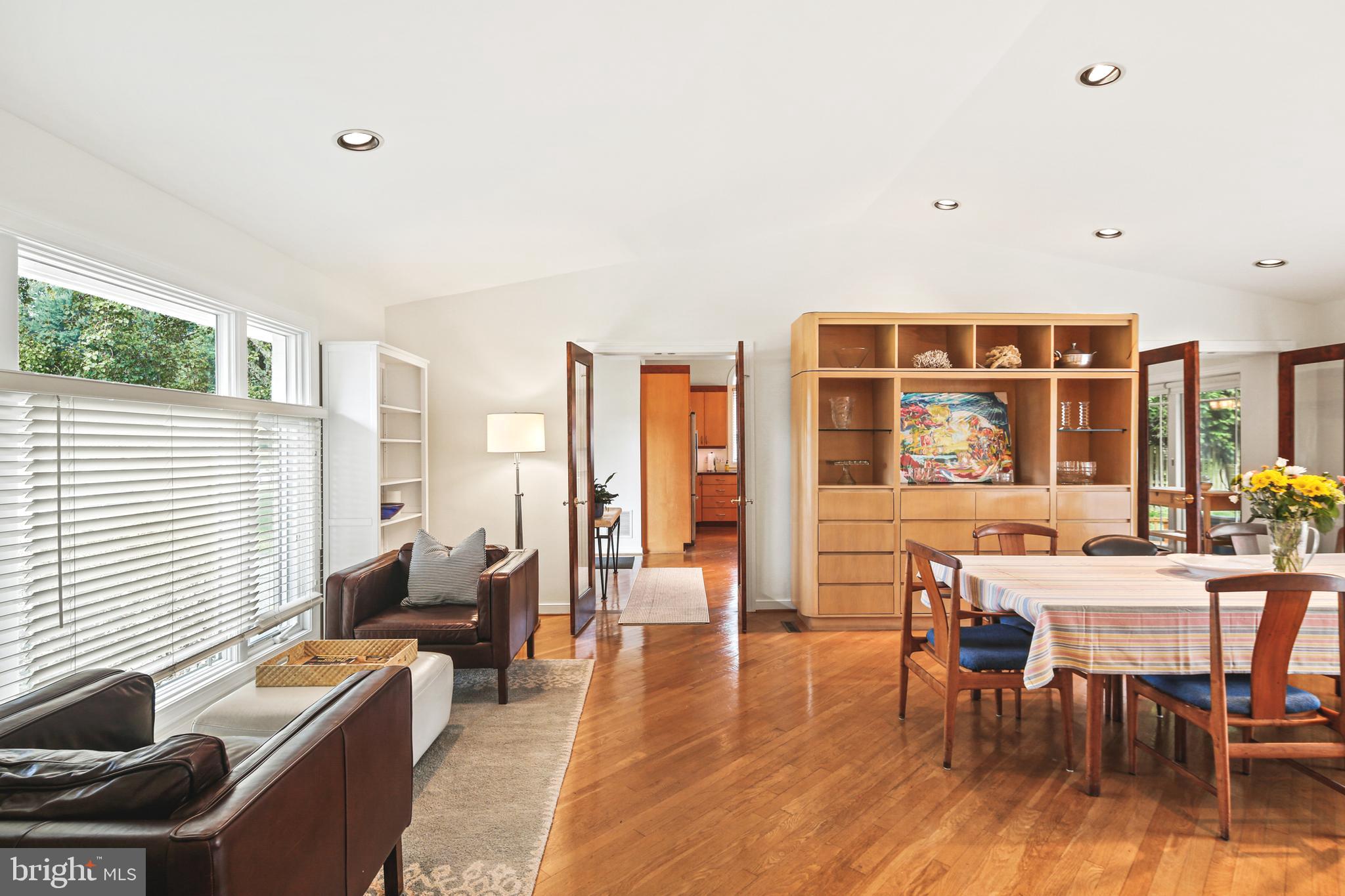 PIKESVILLE - Residential