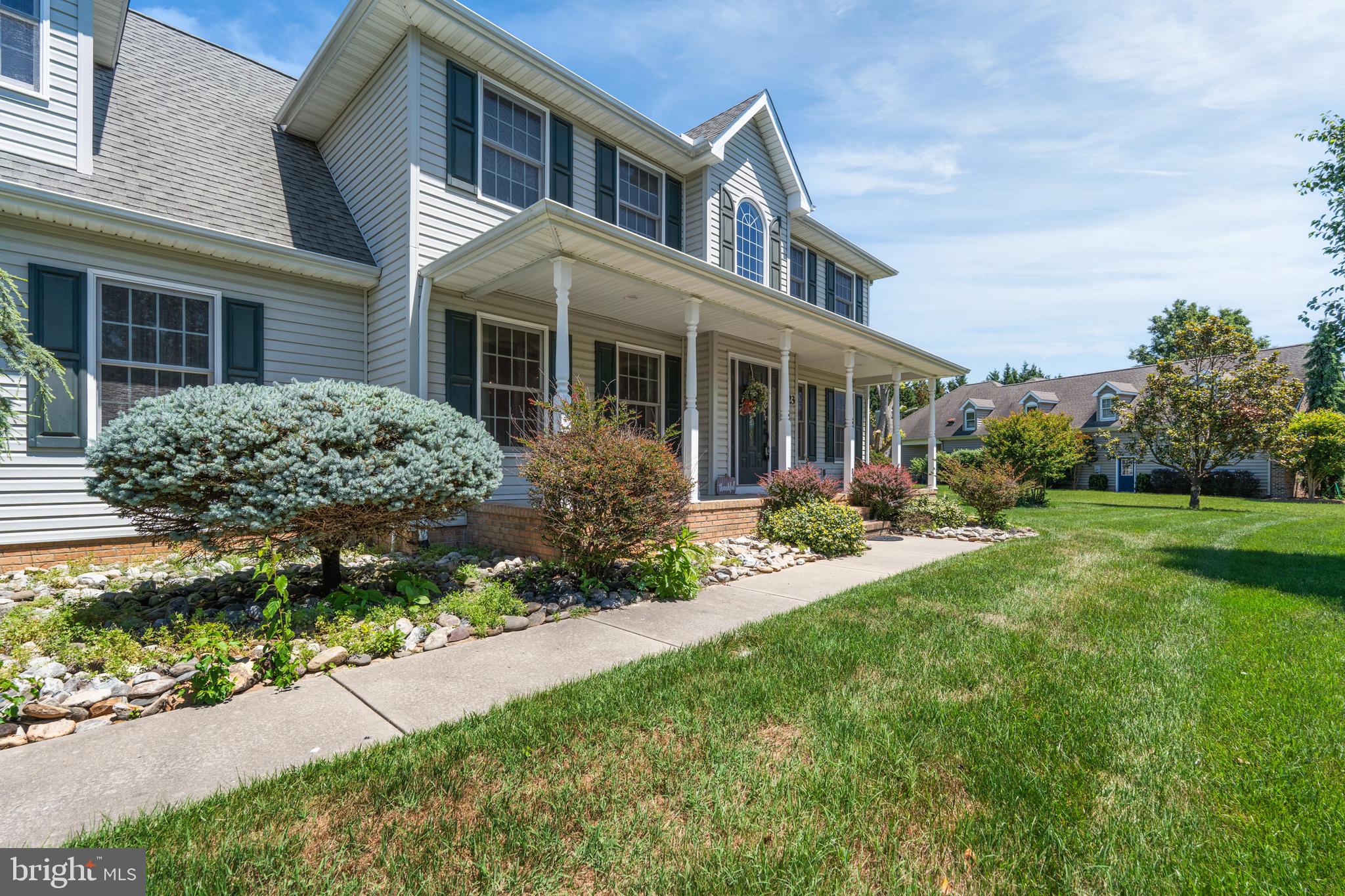 23 SONGBIRD LANE