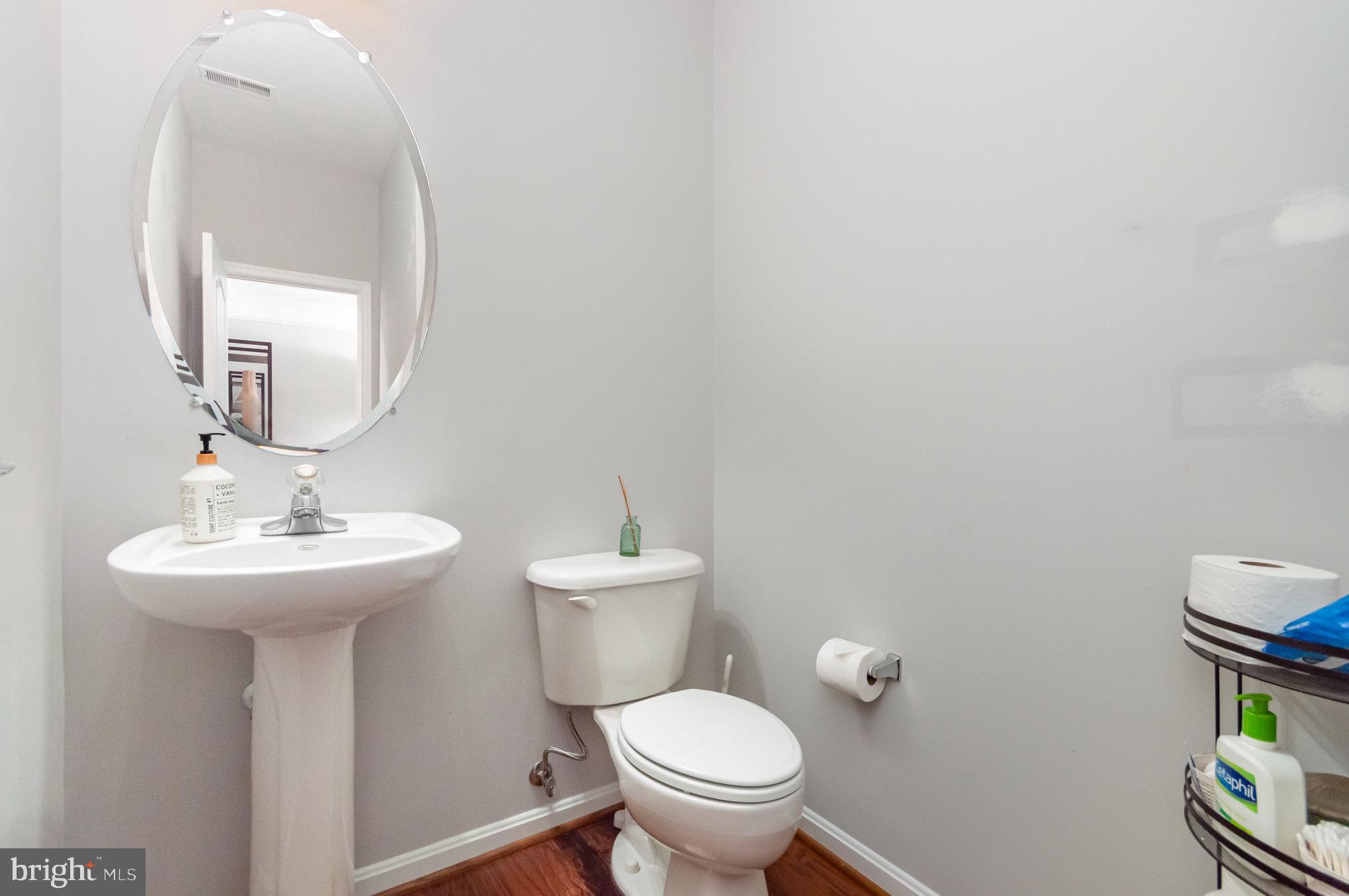 LANSDOWNE TOWN CENTER - Residential