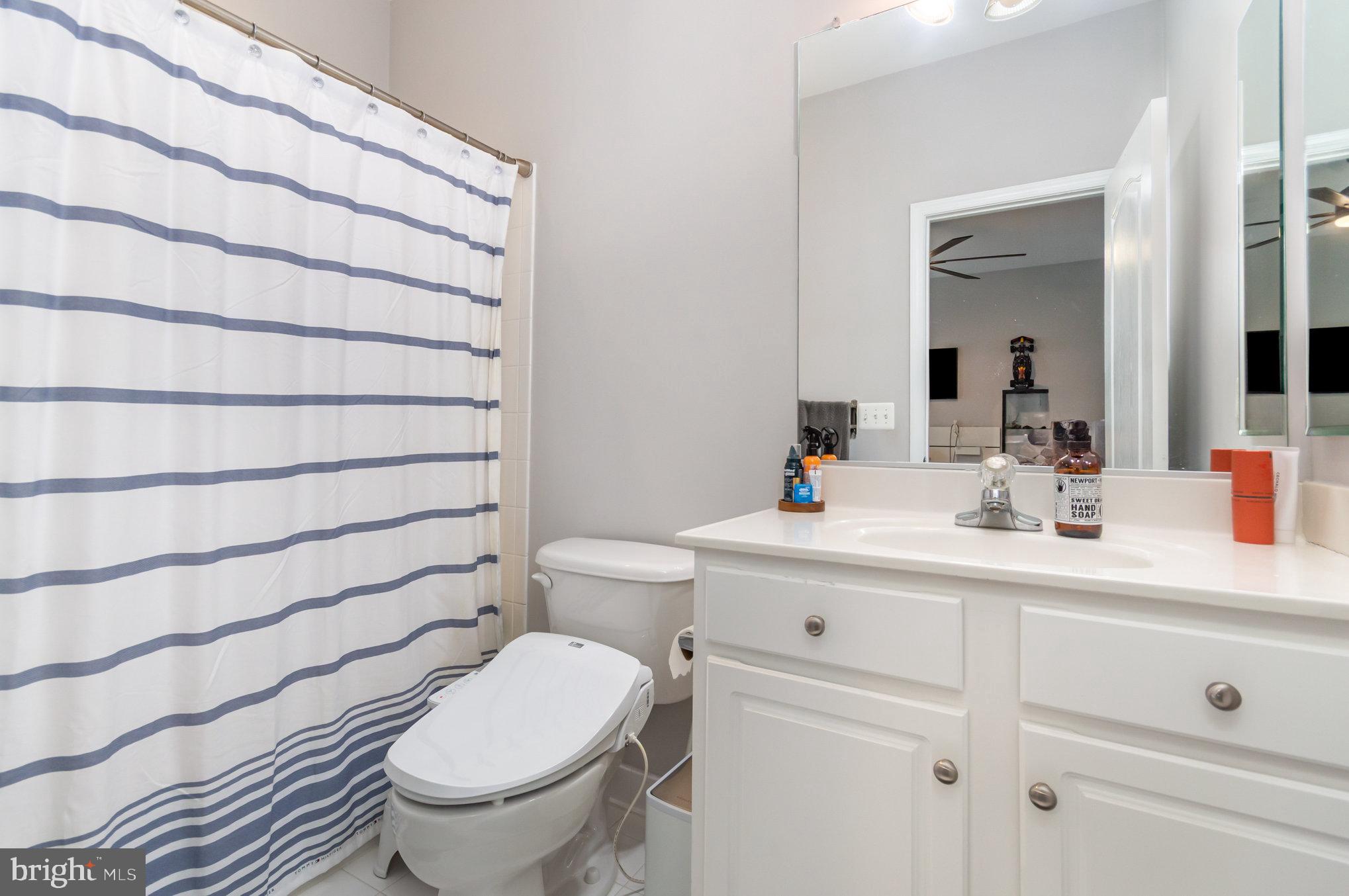 LANSDOWNE TOWN CENTER - Residential