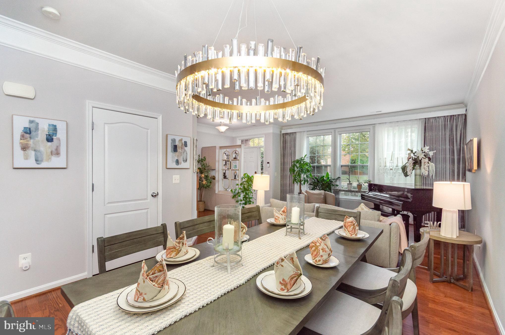 LANSDOWNE TOWN CENTER - Residential