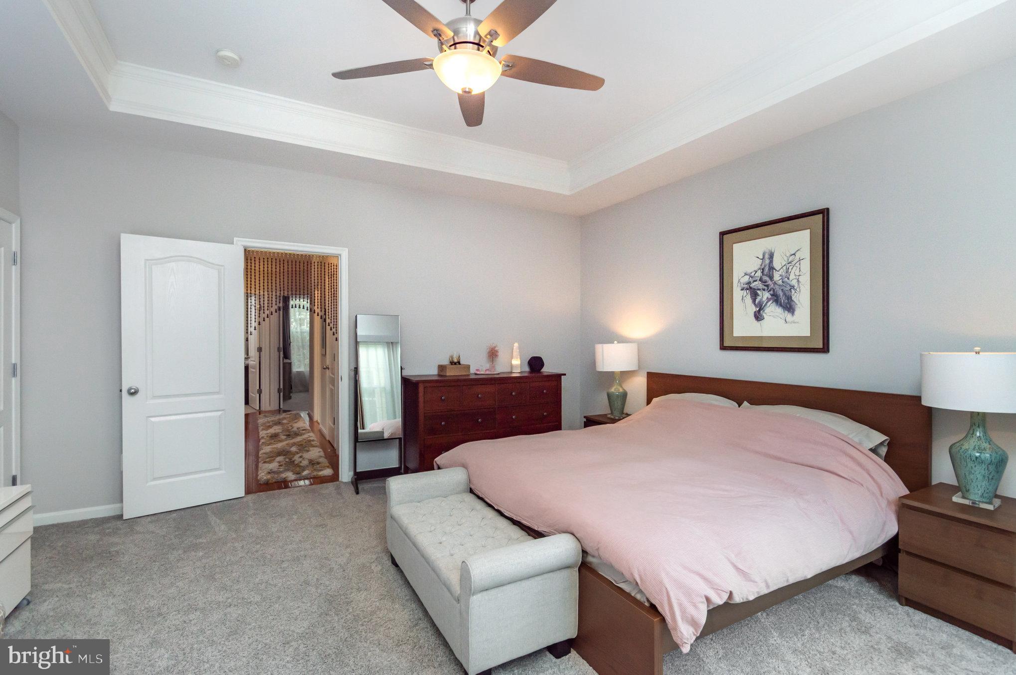 LANSDOWNE TOWN CENTER - Residential