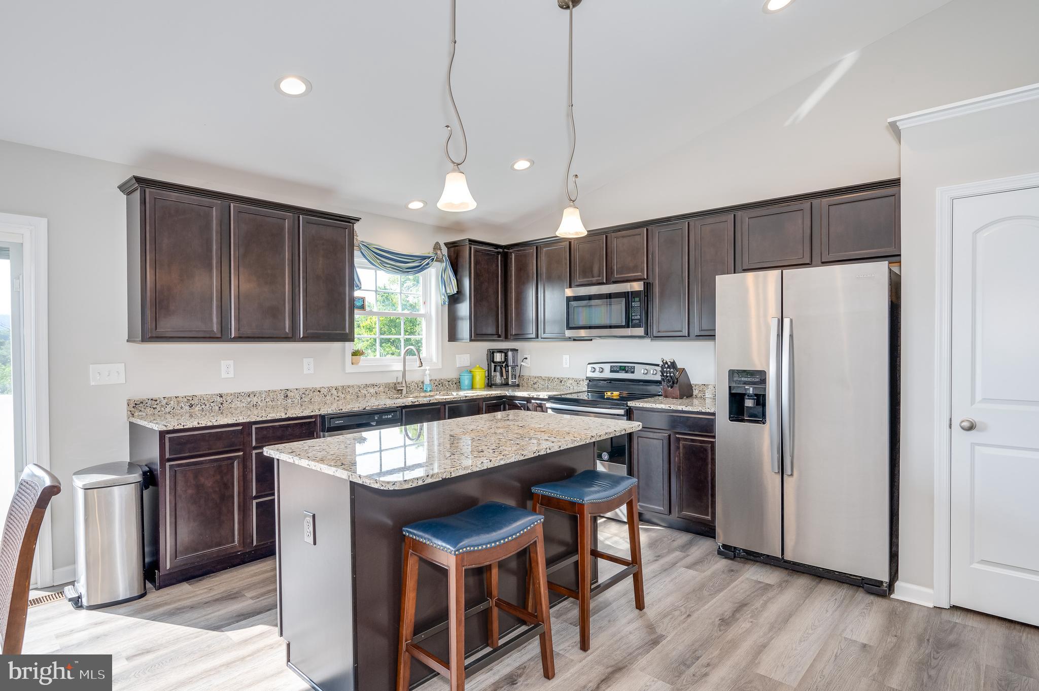 BRENTWOOD - Residential