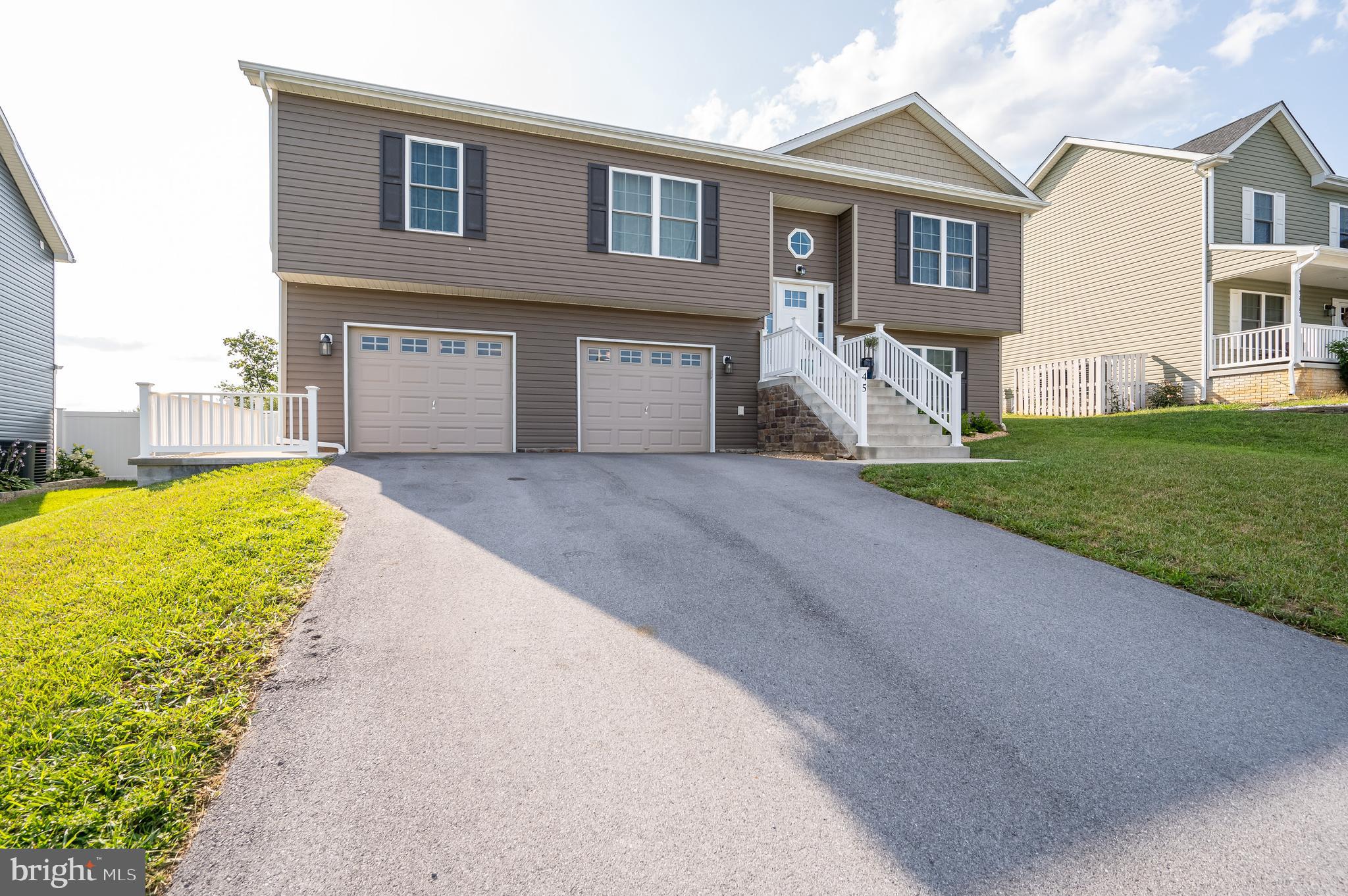 BRENTWOOD - Residential