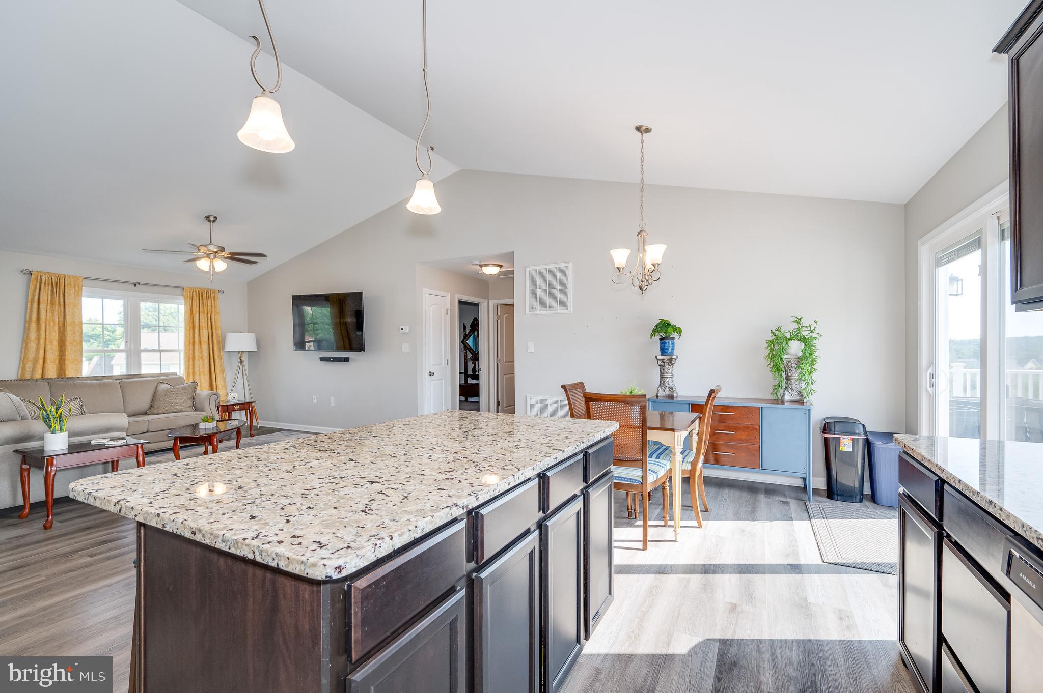 BRENTWOOD - Residential