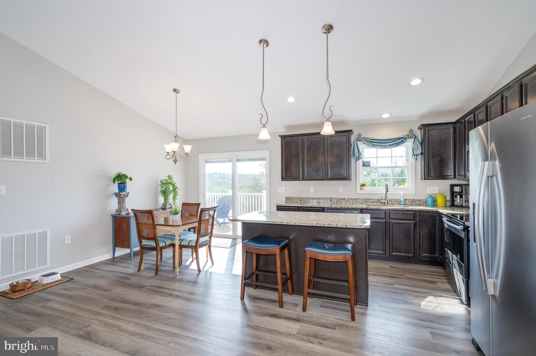 BRENTWOOD - Residential