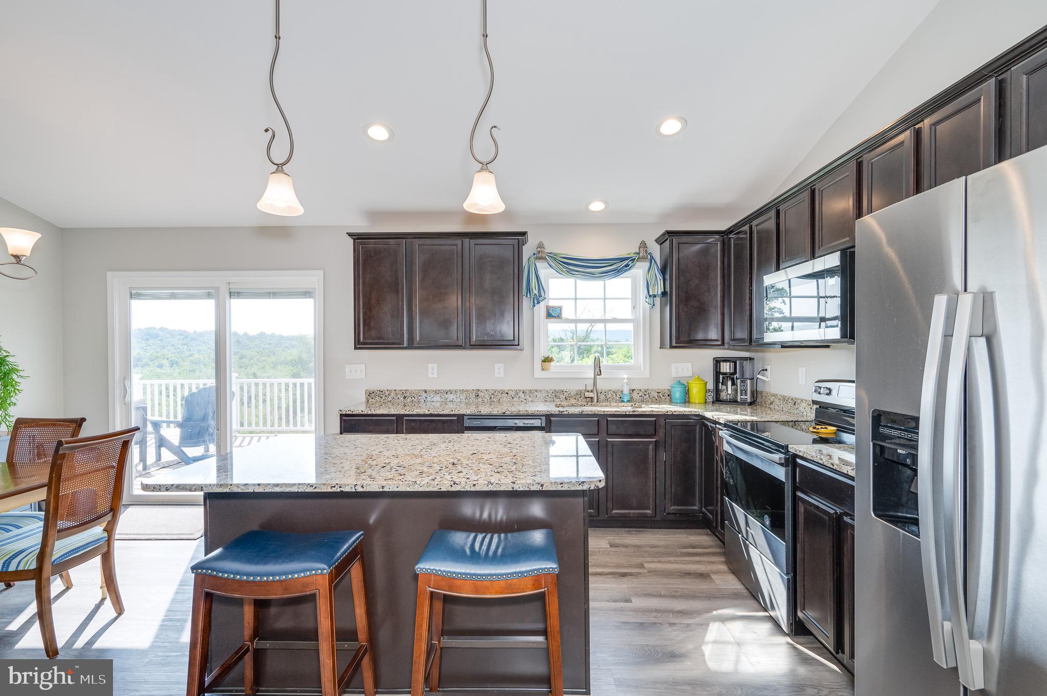 BRENTWOOD - Residential