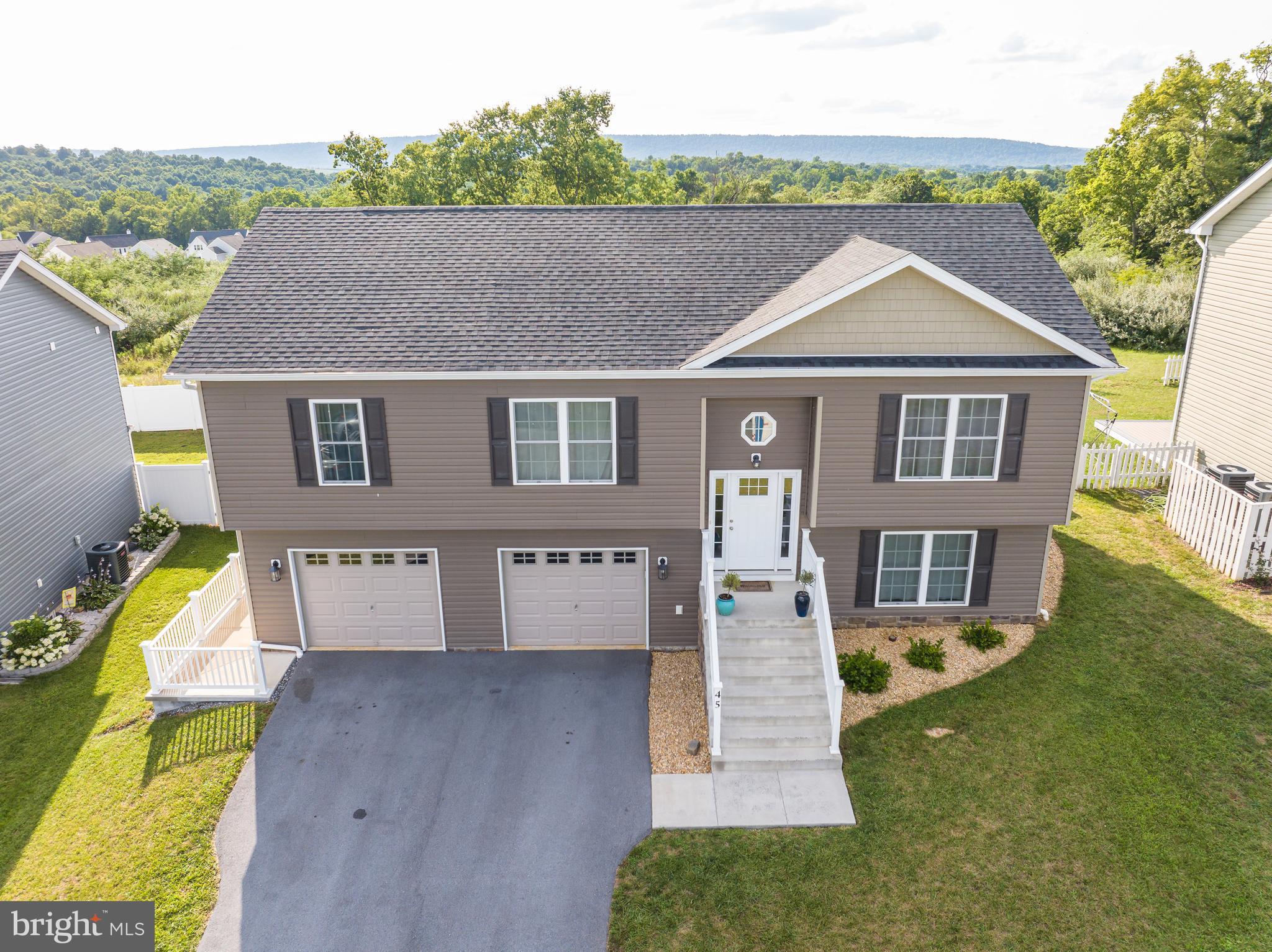 BRENTWOOD - Residential